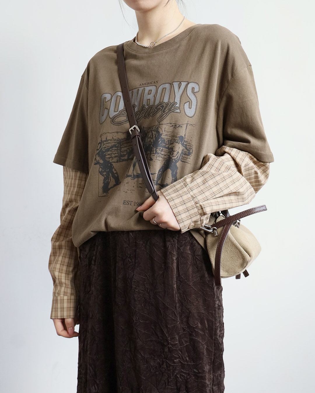 Printed Tee w/ Checker Sleeves (2 Colors)