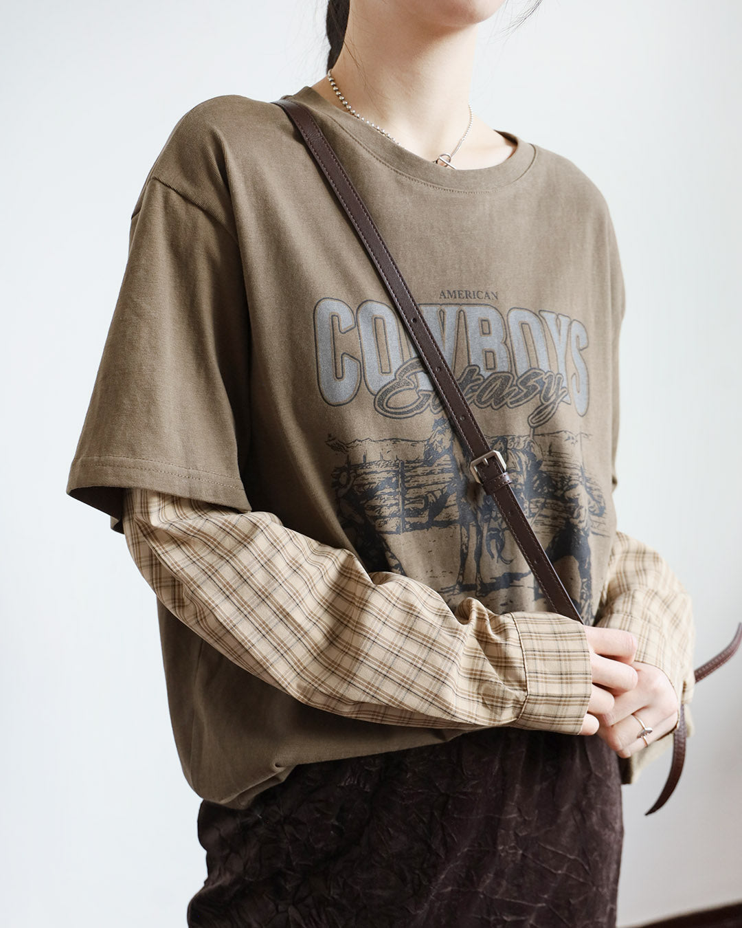 Printed Tee w/ Checker Sleeves (2 Colors)