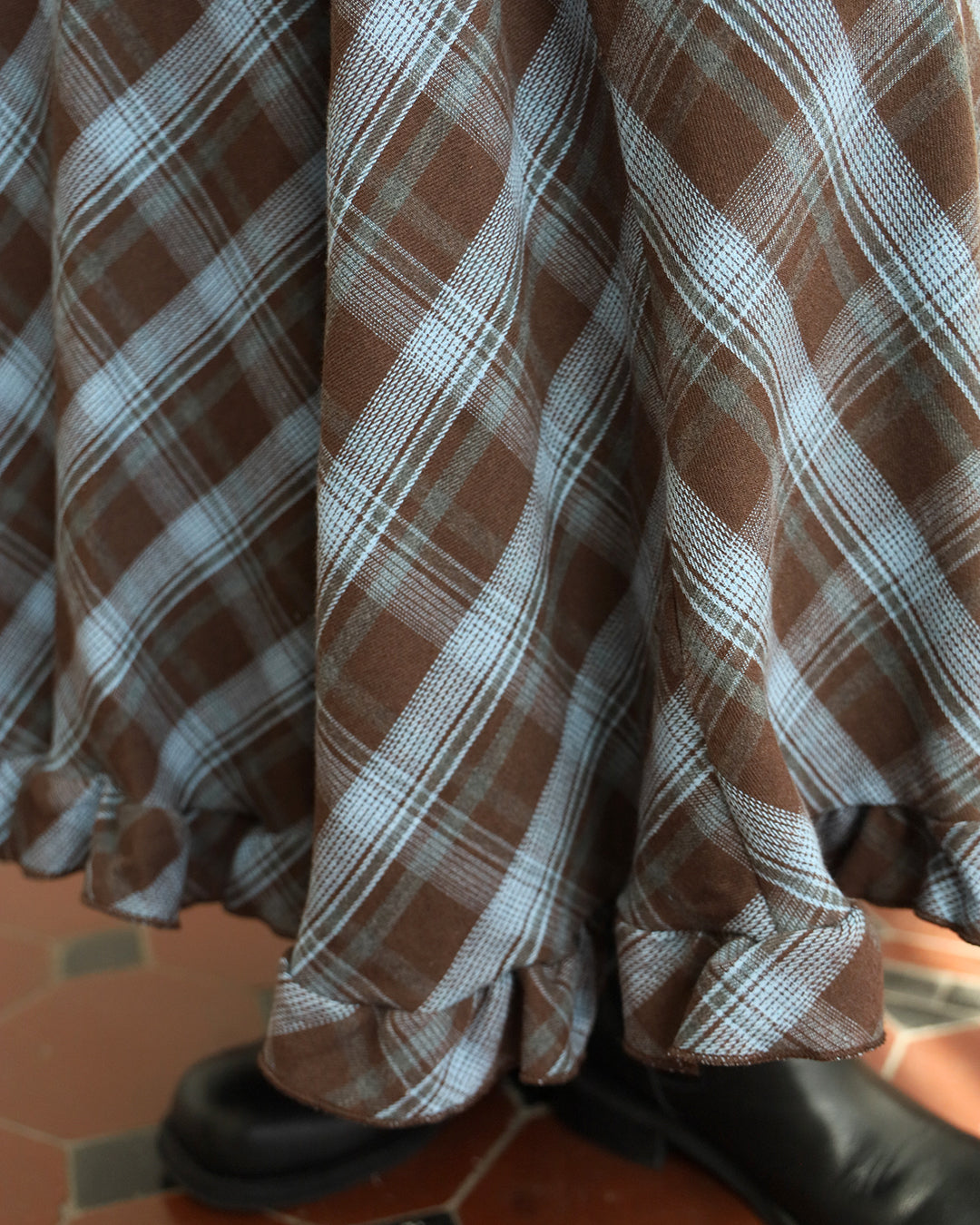Ruffle Trimmed Checker Skirt (2 color)