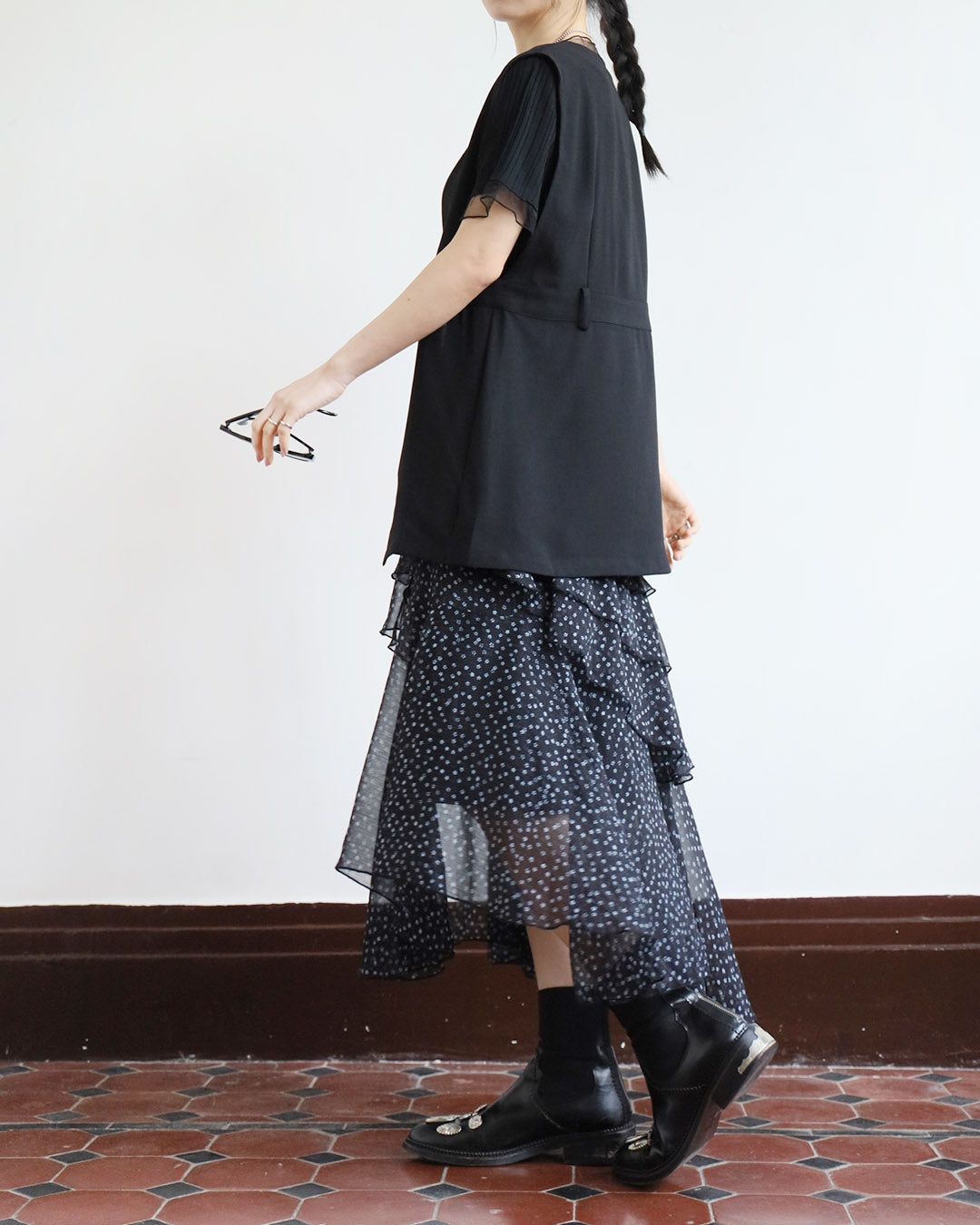 Japan Brand - Airy Buckle Waistcoat (2 Colors)