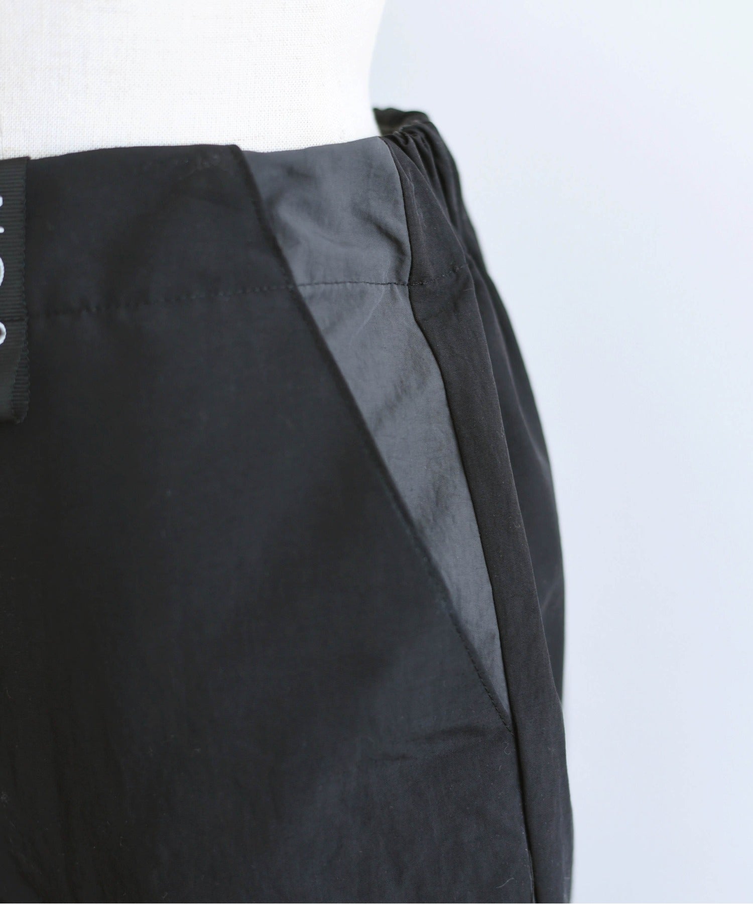 Ruched Details Pants (3 Color)
