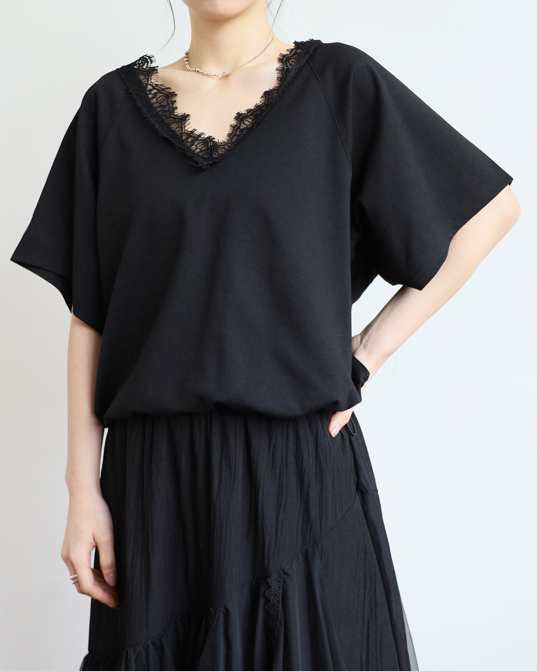 Lace Trim Drawstring Hem Top (2 colors)