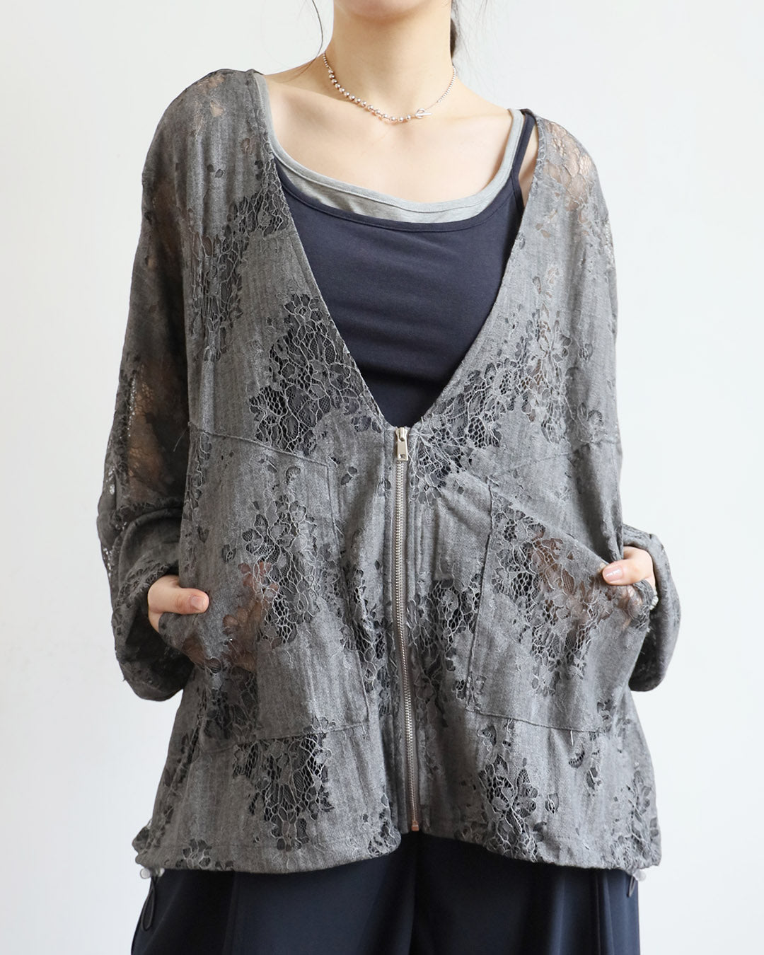 Loose Fit Lace Outer (2 Colors)