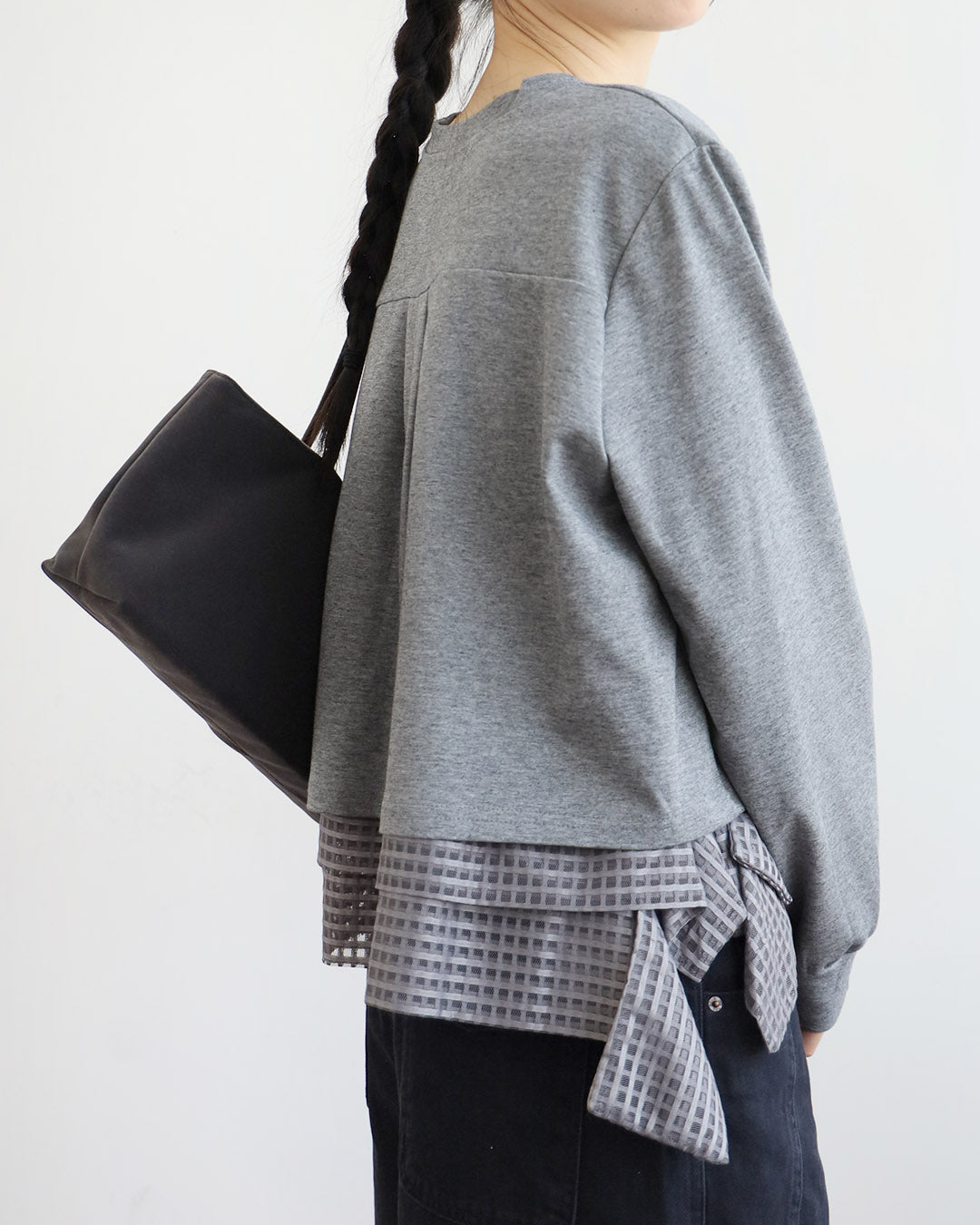 Checker Mesh Hem Sweatshirt (2 Colors)