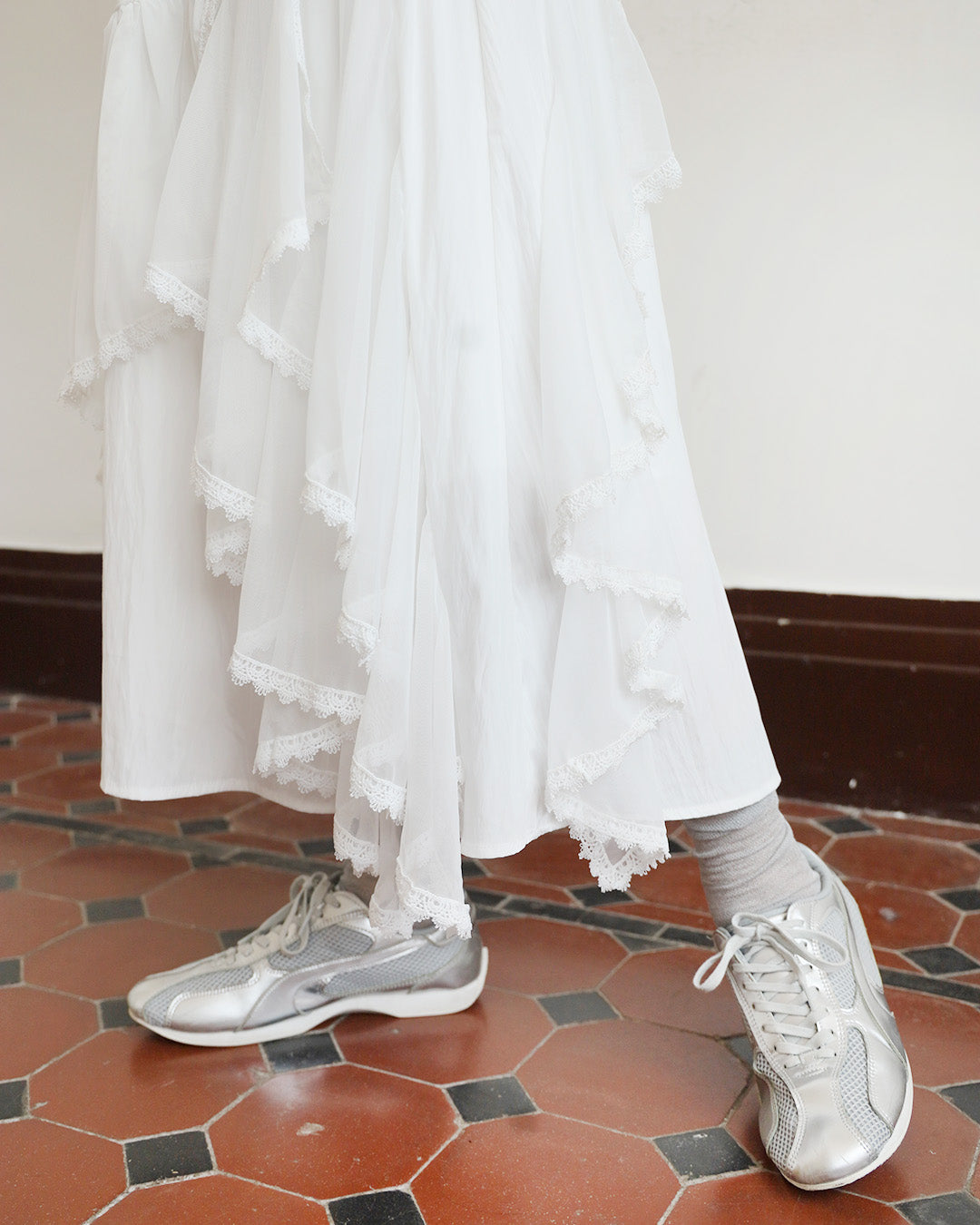 Lace Trim Ruffle Layer Skirt (2 Colors)