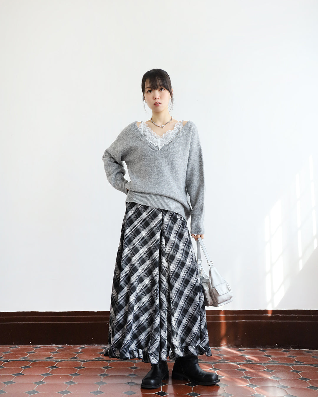 Ruffle Trimmed Checker Skirt (2 color)