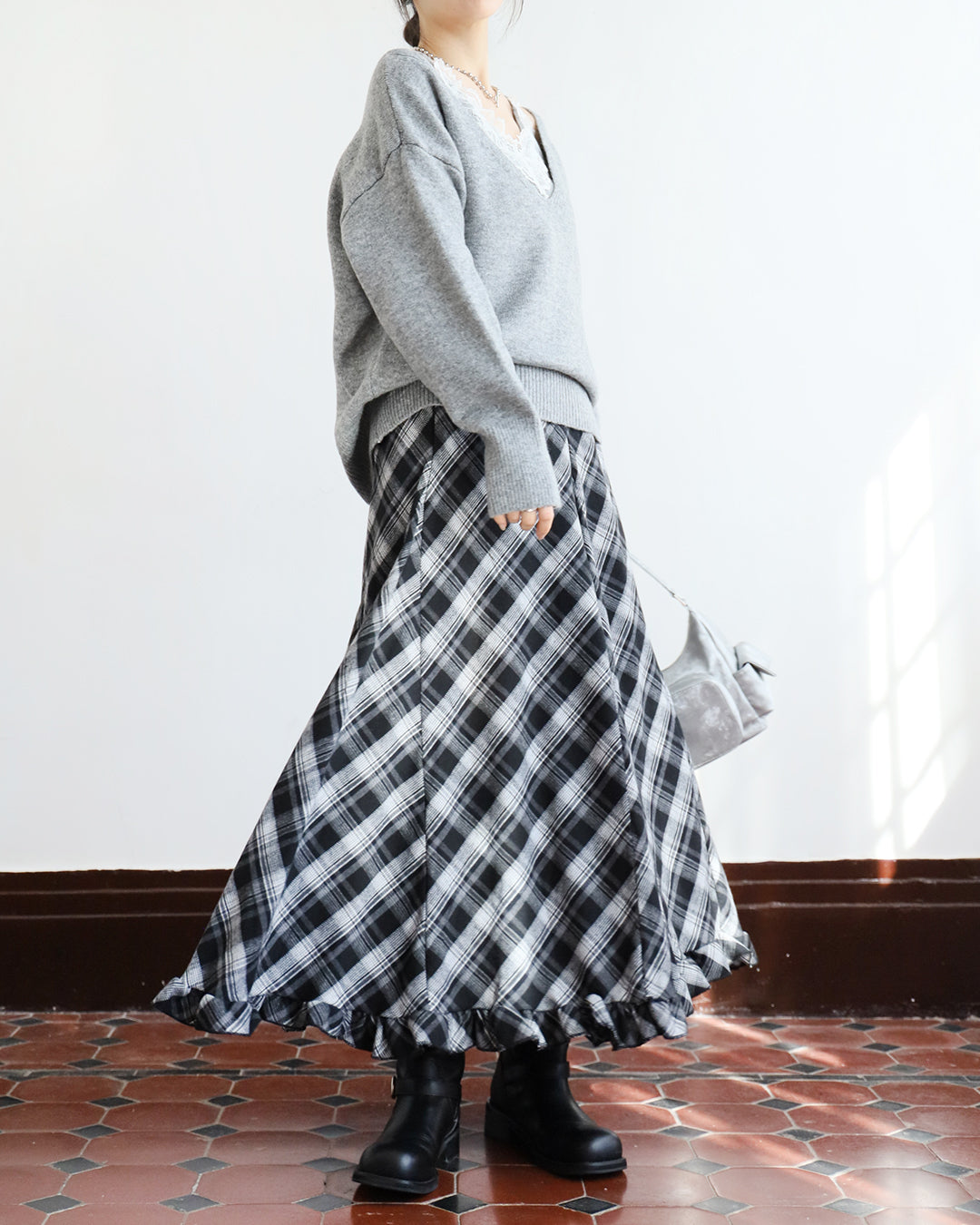 Ruffle Trimmed Checker Skirt (2 color)