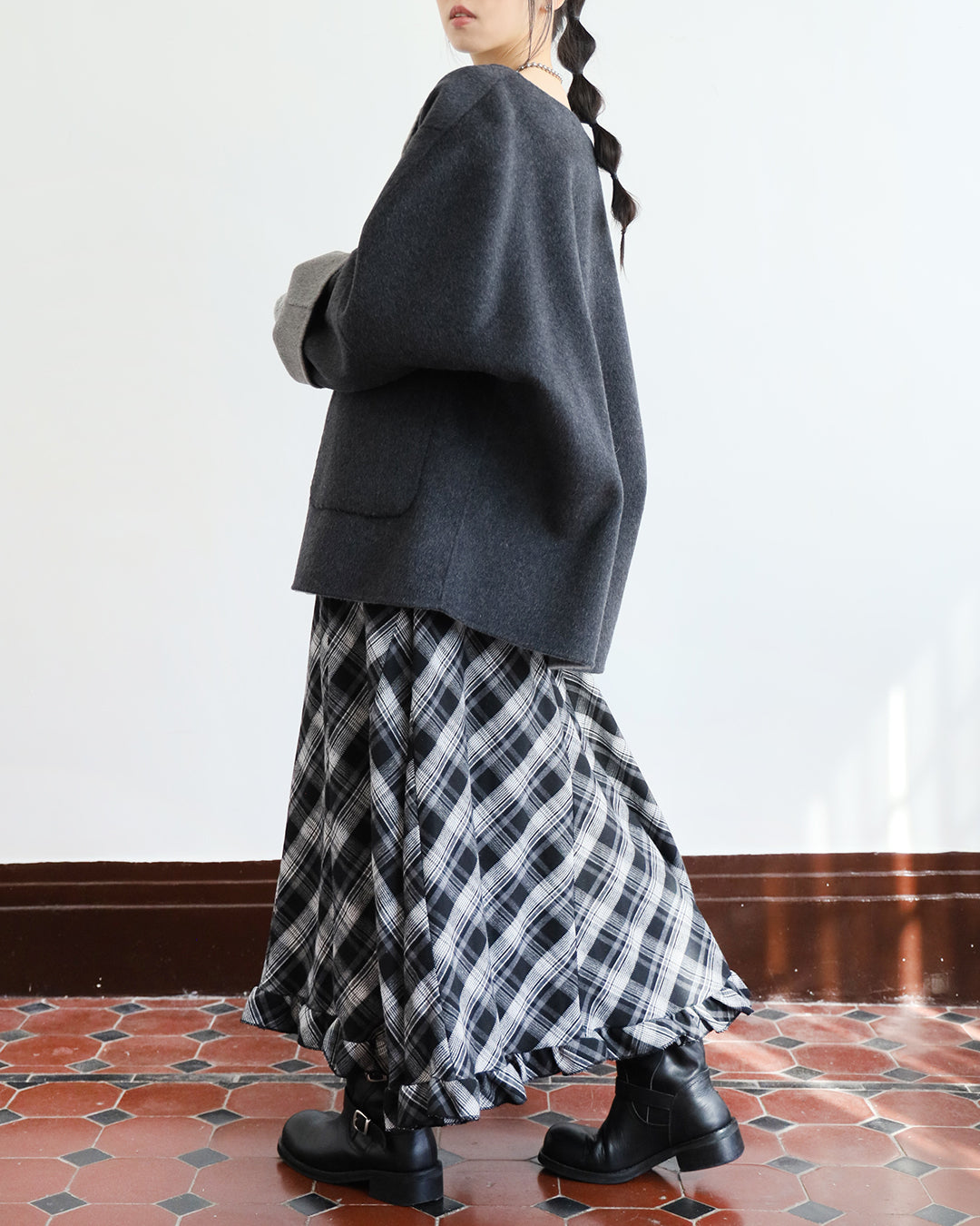 Ruffle Trimmed Checker Skirt (2 color)