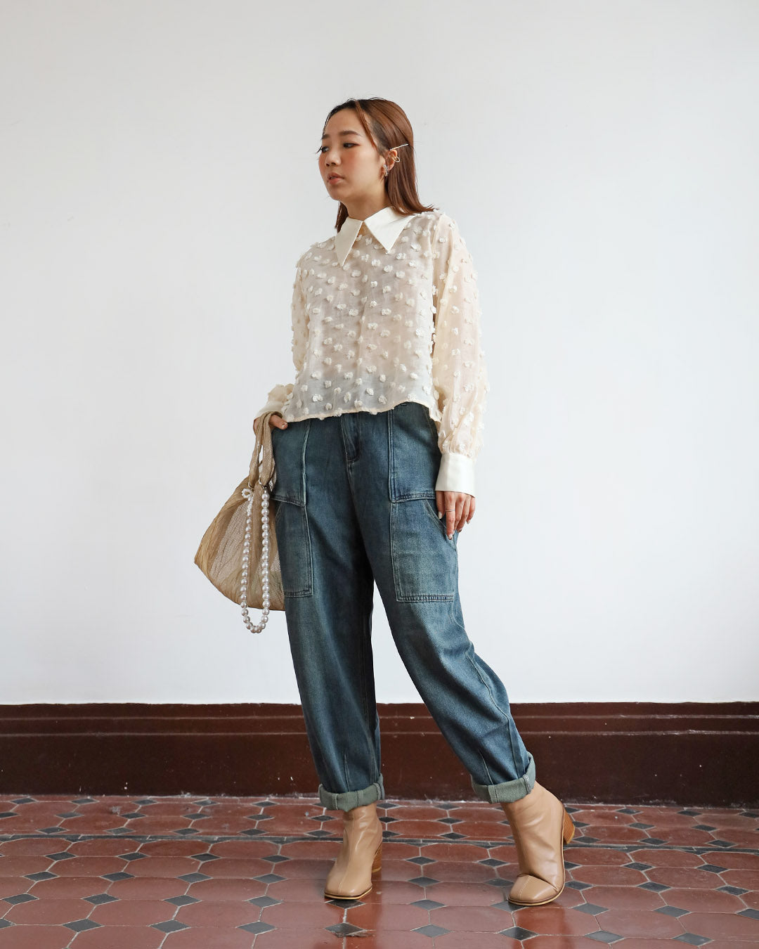 Back Split Top in Texture Fabric (2 color)