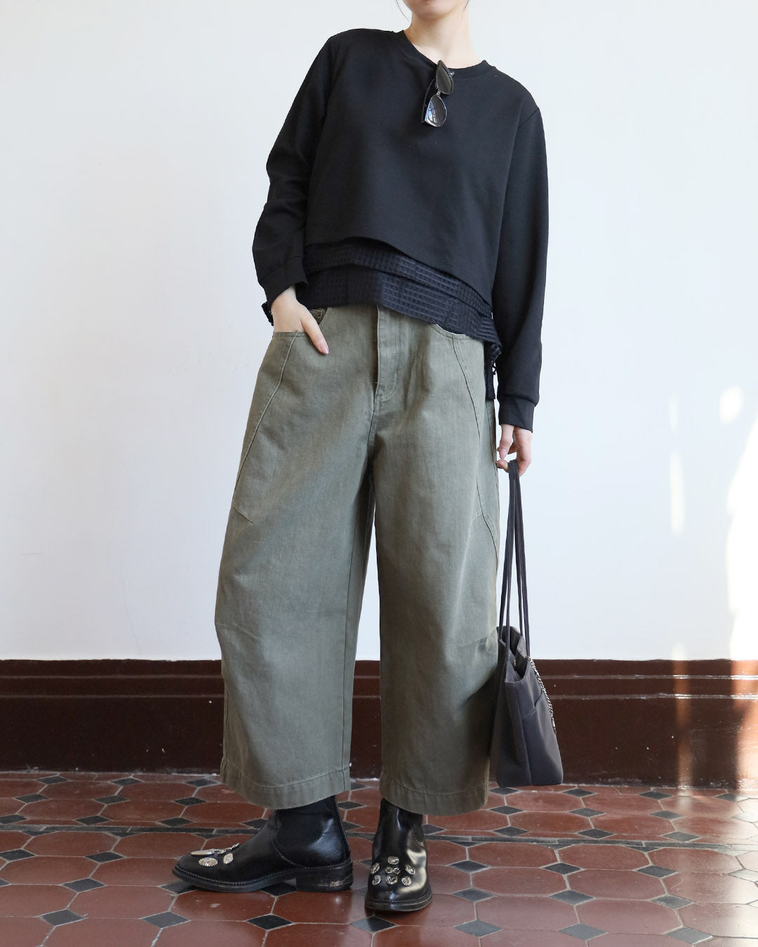 Checker Mesh Hem Sweatshirt (2 Colors)