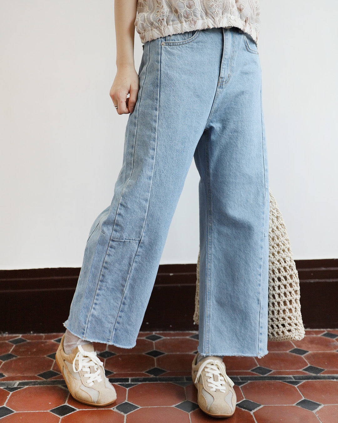Cropped Barrel  Jeans (2 Colors | Size S - L)