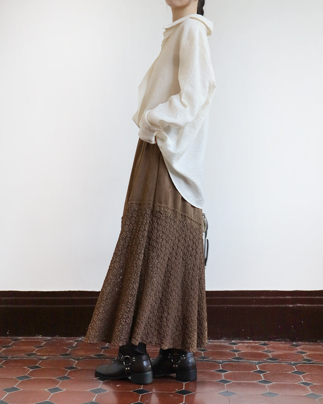 Faux Suede Lace Hem Skirt (2 Colors)
