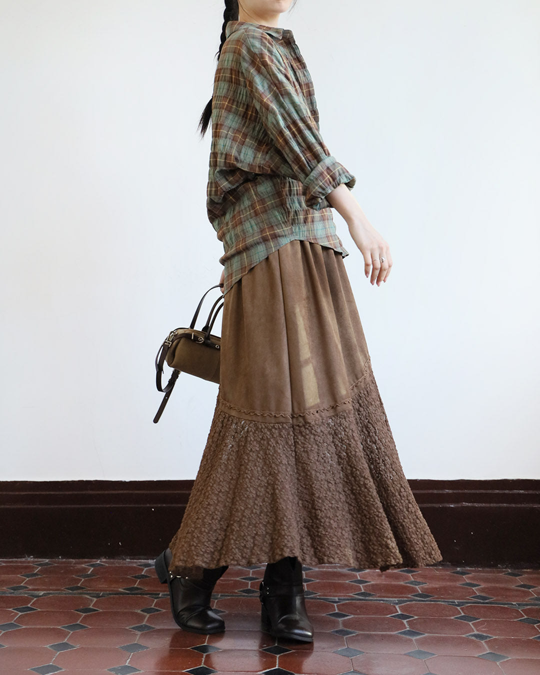 Faux Suede Lace Hem Skirt (2 Colors)