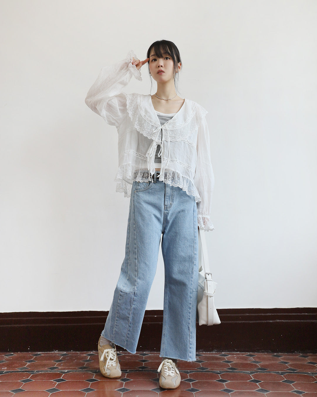 Lace Trim Outer (2 Colors)