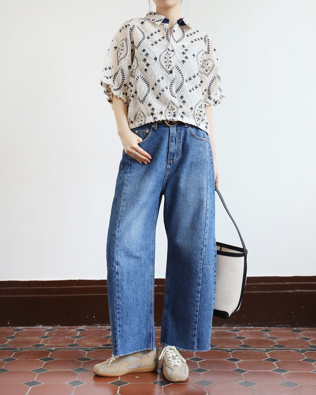 Cropped Barrel  Jeans (2 Colors | Size S - L)