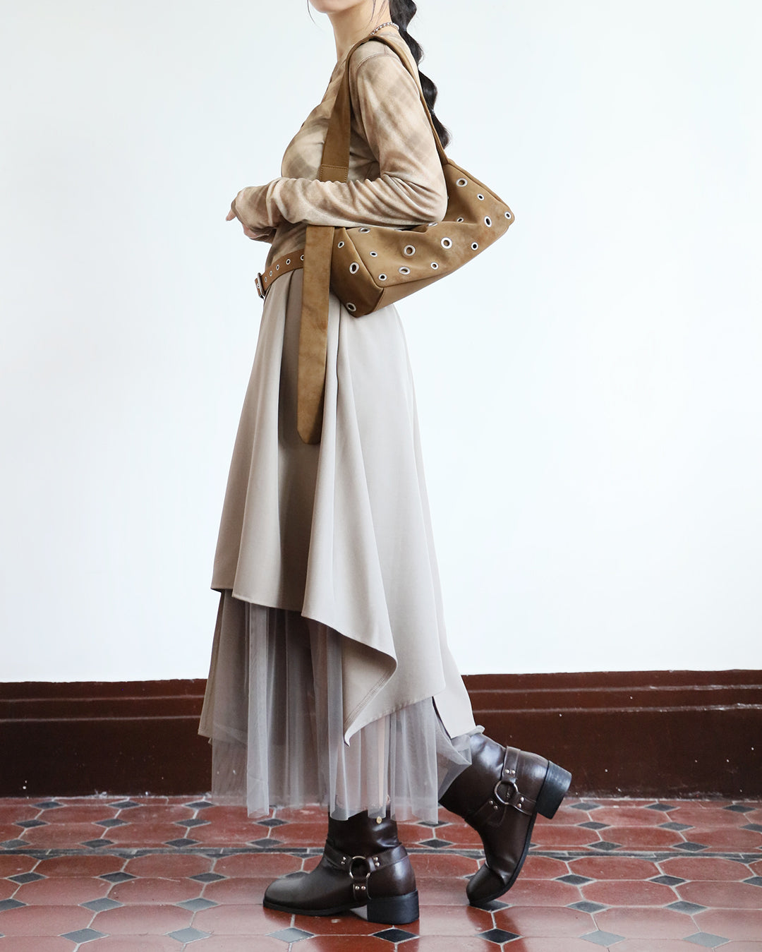 Asymmetric Mesh Layer Skirt (2 color)