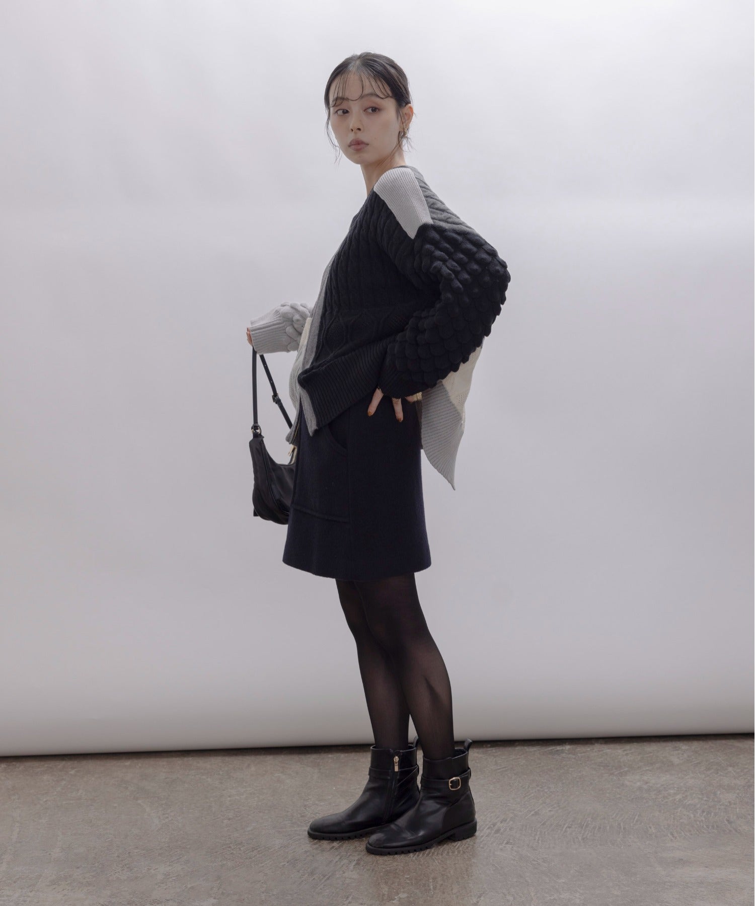 Cable Knit Zip Up Cardigan (2 color)