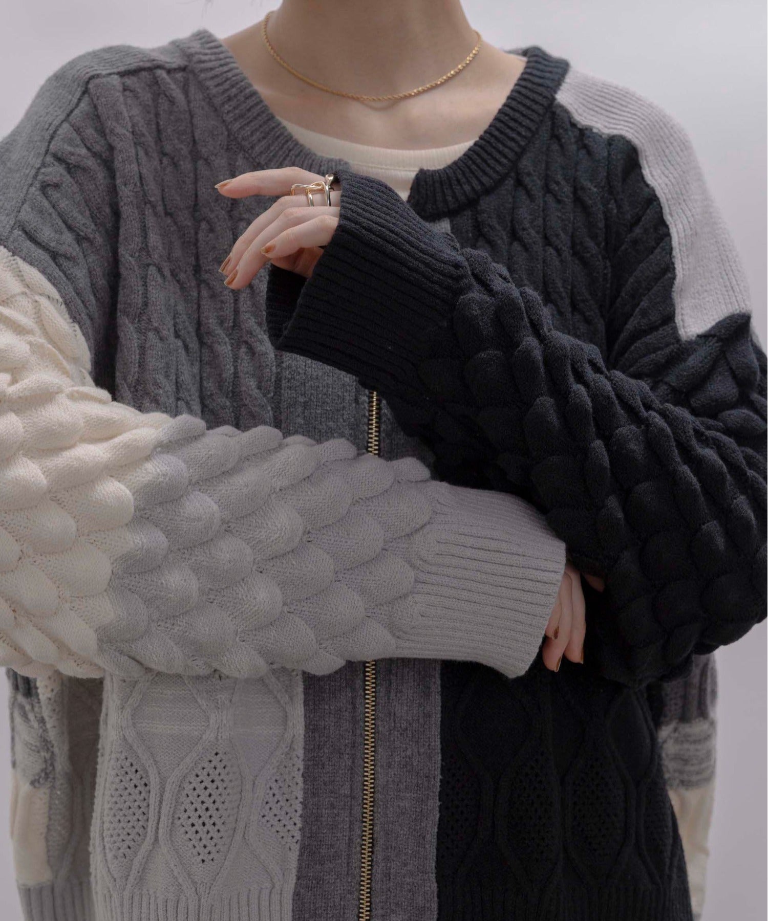 Cable Knit Zip Up Cardigan (2 color)