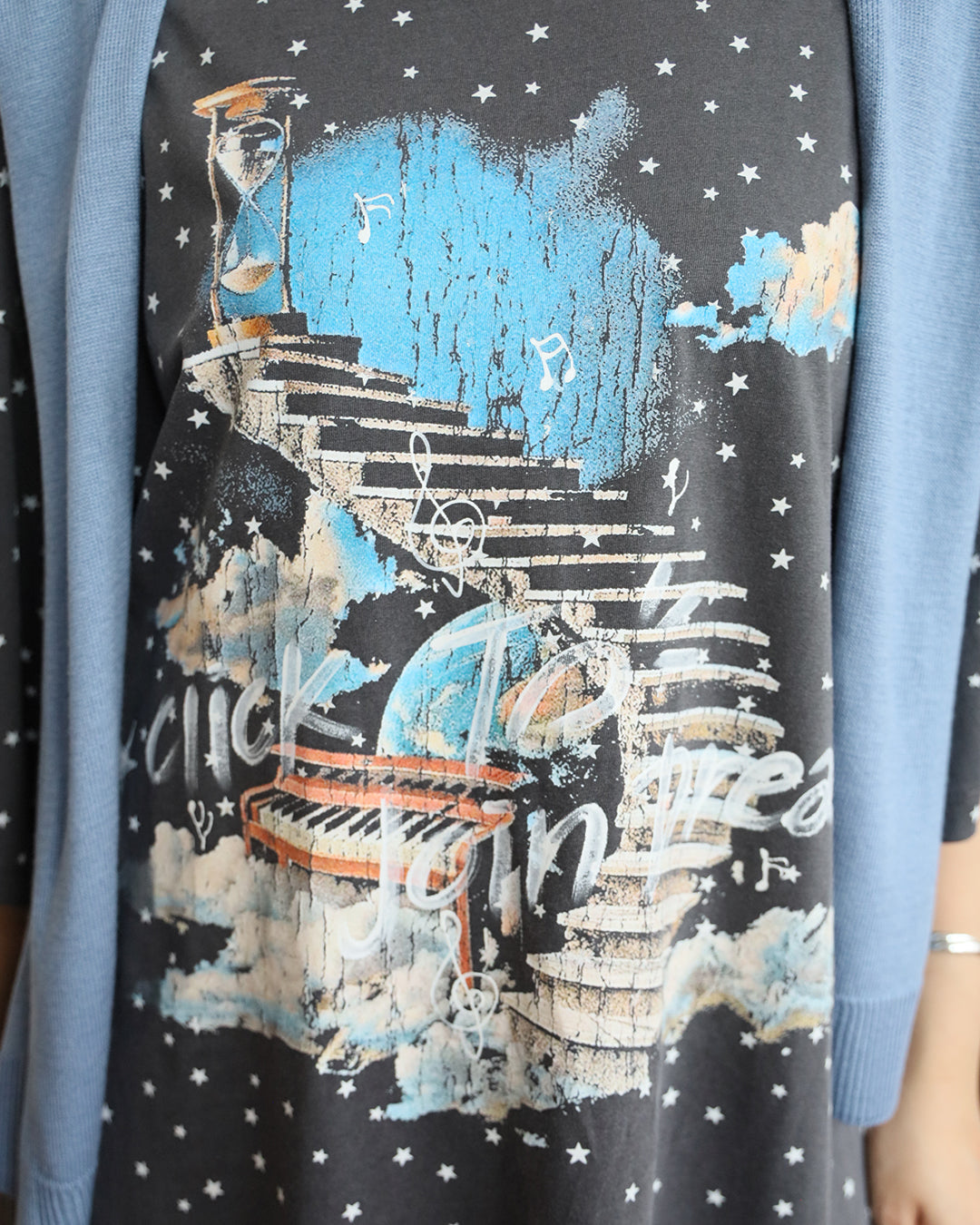 Vintage Graphic Tee (2 color)