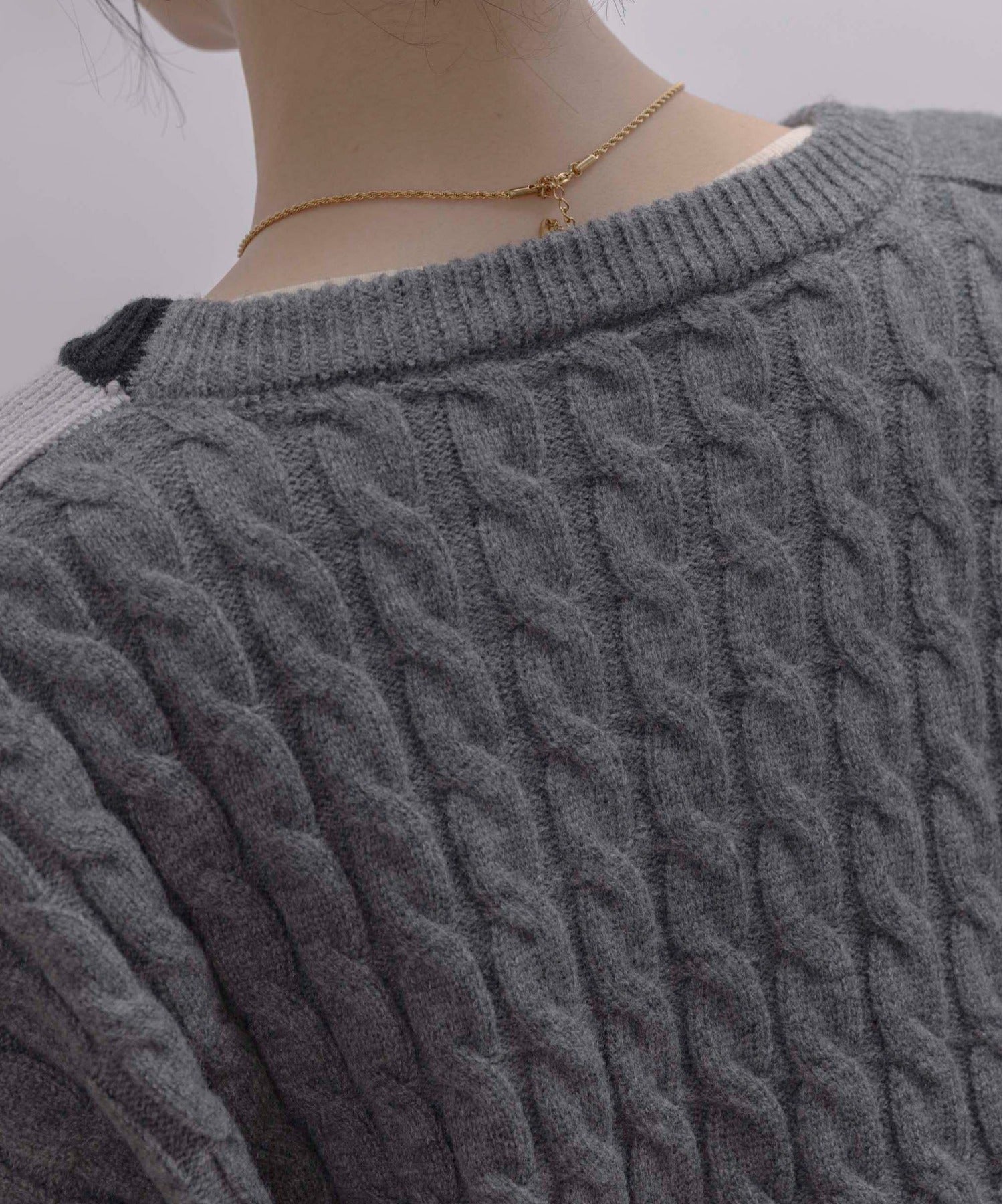 Cable Knit Zip Up Cardigan (2 color)