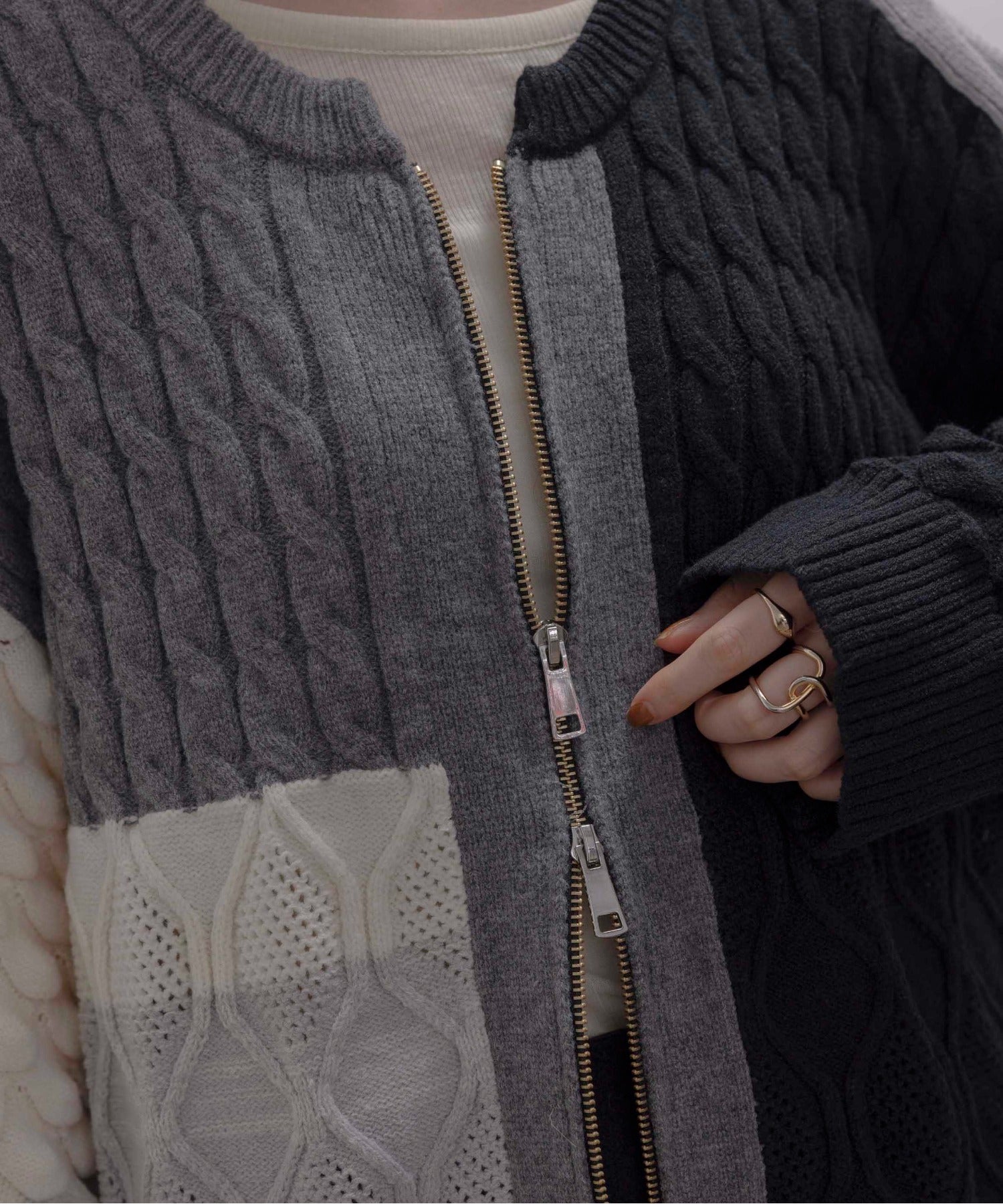 Cable Knit Zip Up Cardigan (2 color)