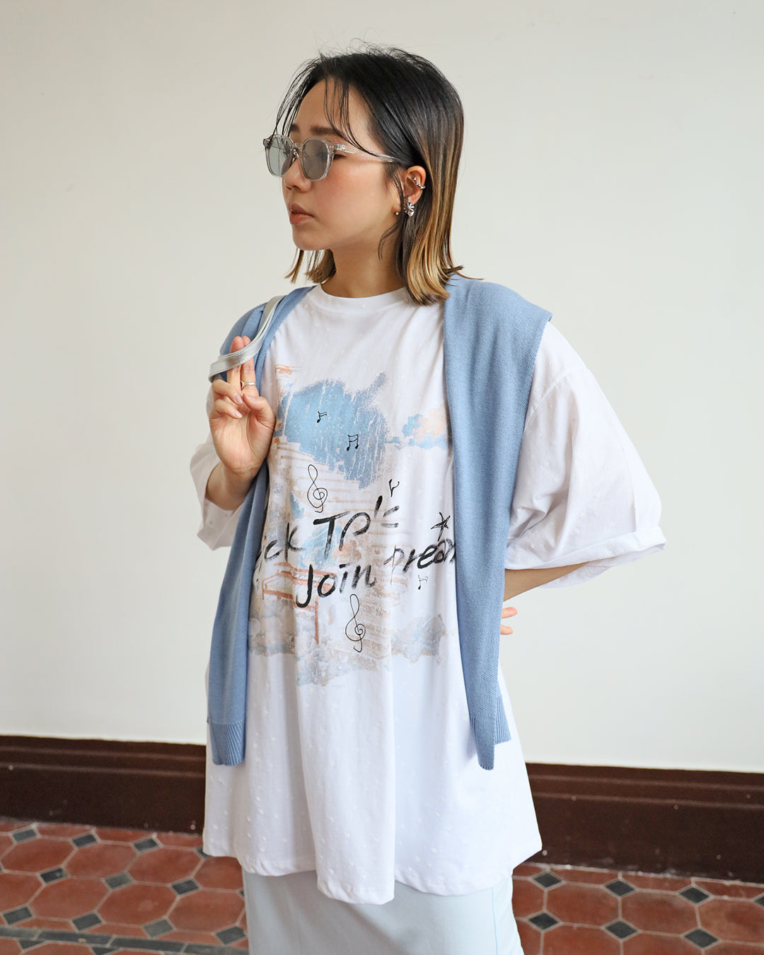 Vintage Graphic Tee (2 color)