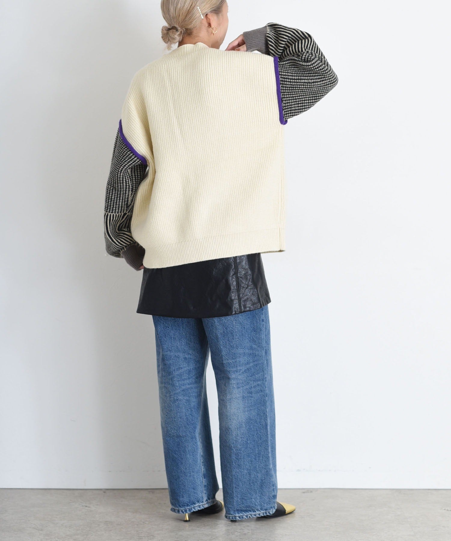 Embroidery Zip Up Cardigan (2 color)