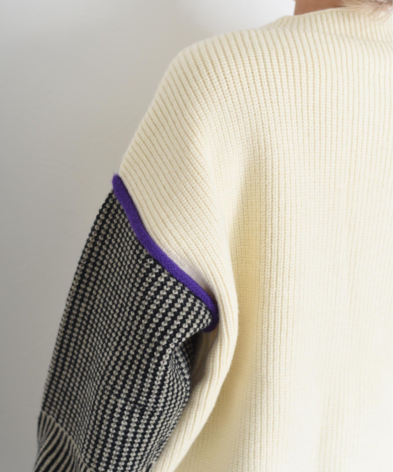 Embroidery Zip Up Cardigan (2 color)