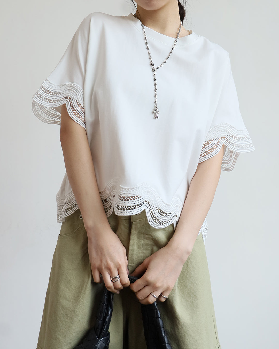 Crochet Trimmed Tee (2 colors)