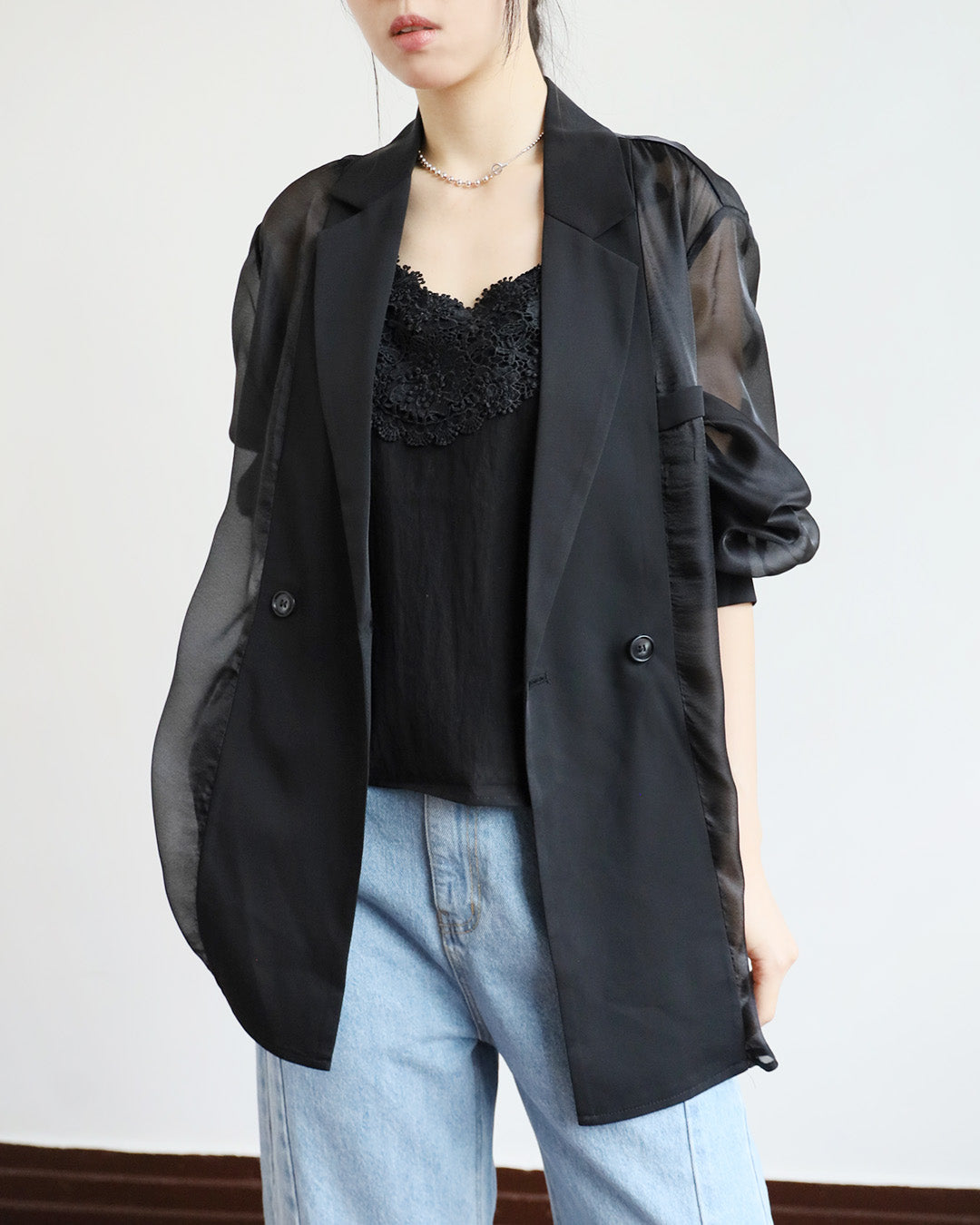 Embroidery Collar Cami Vest ( 2 Colors)
