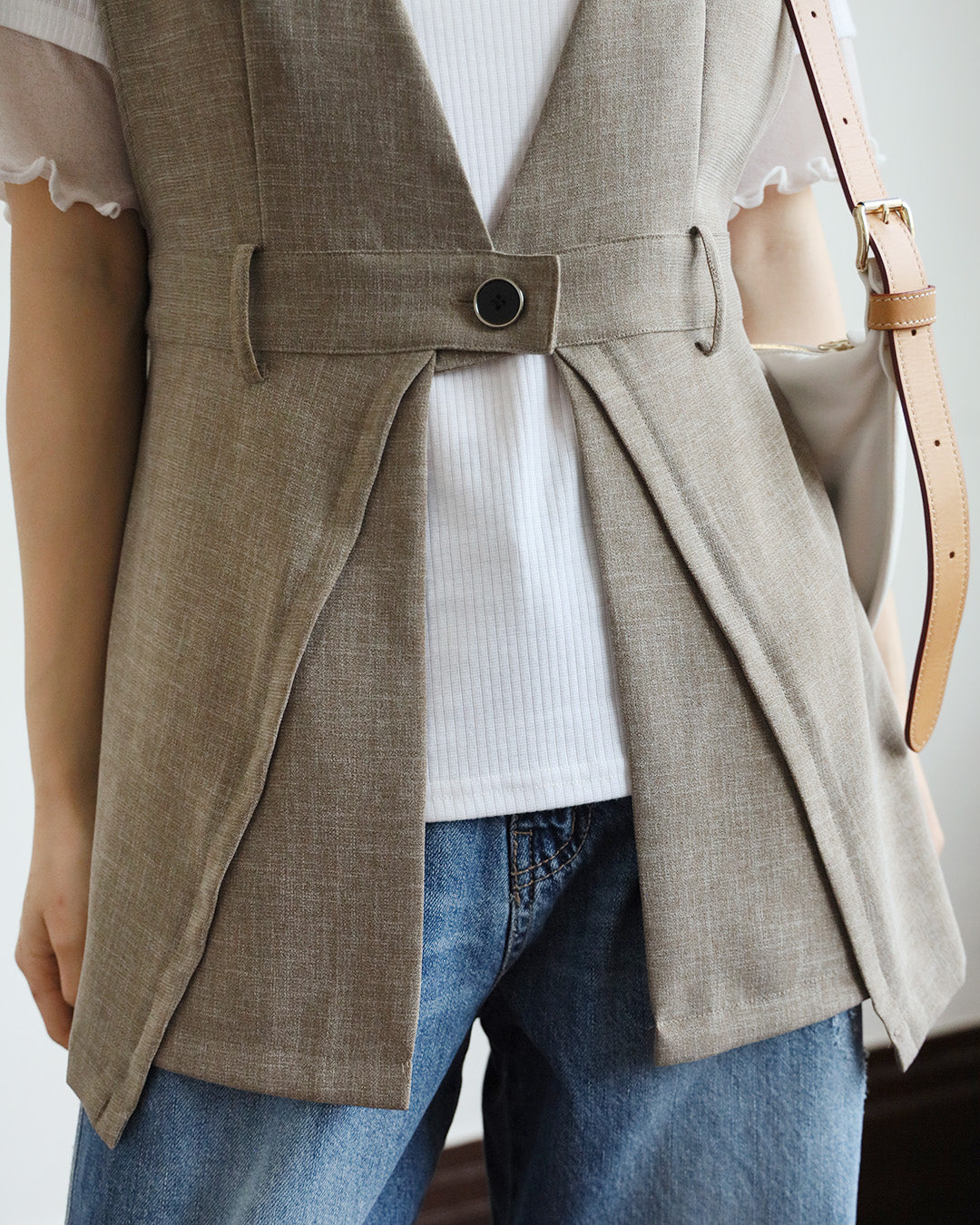 Japan Brand - Airy Buckle Waistcoat (2 Colors)