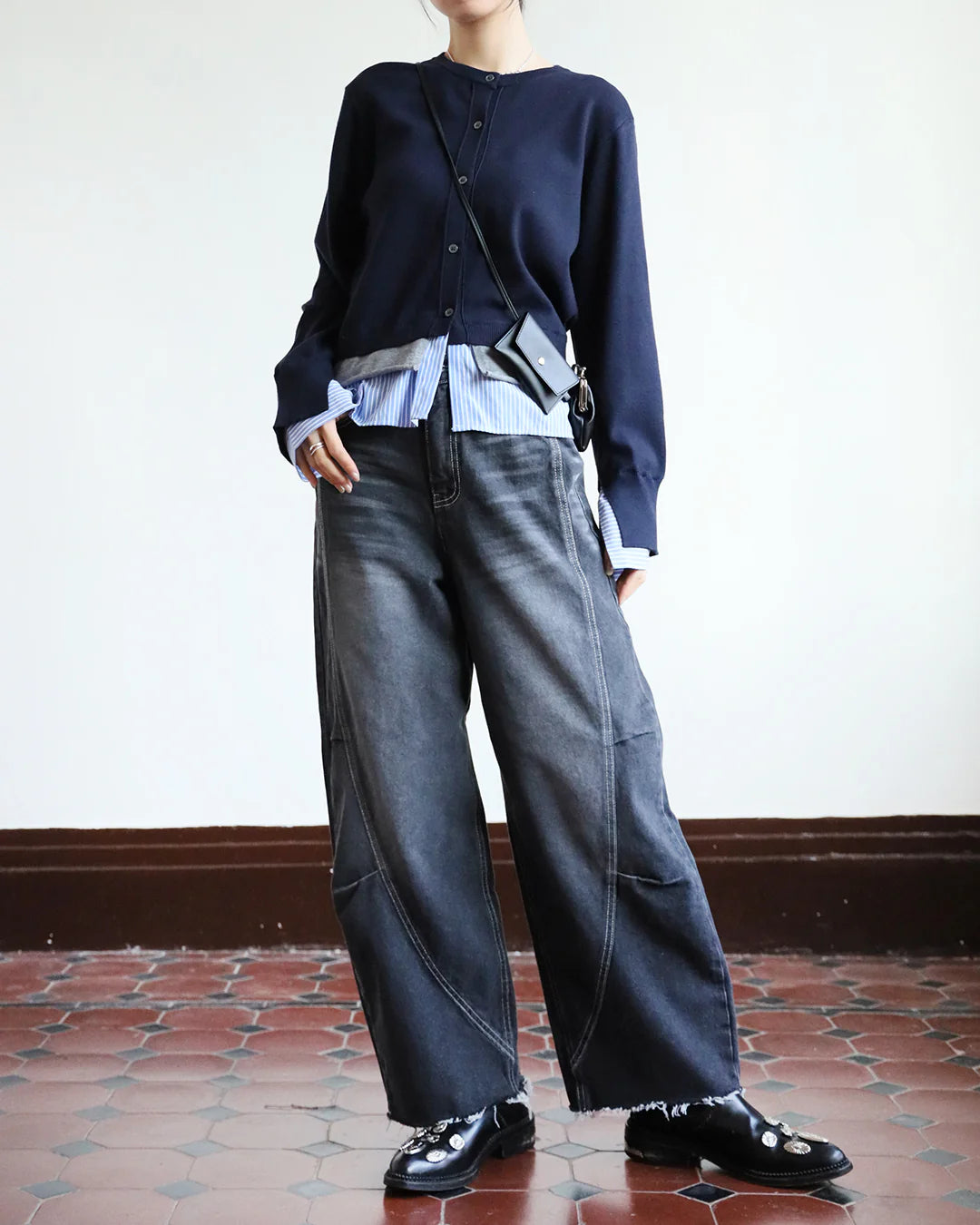 Structured Barrel Jeans (Size S-XL)