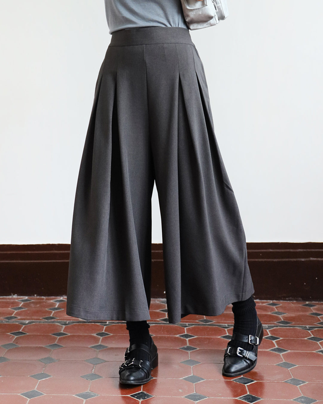 Front Pleated Crop Culottes (3 color)