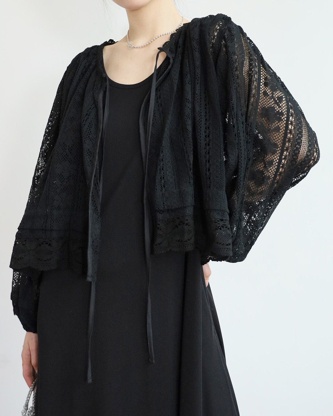 Lace Pintuck Details Outer (2 colors)