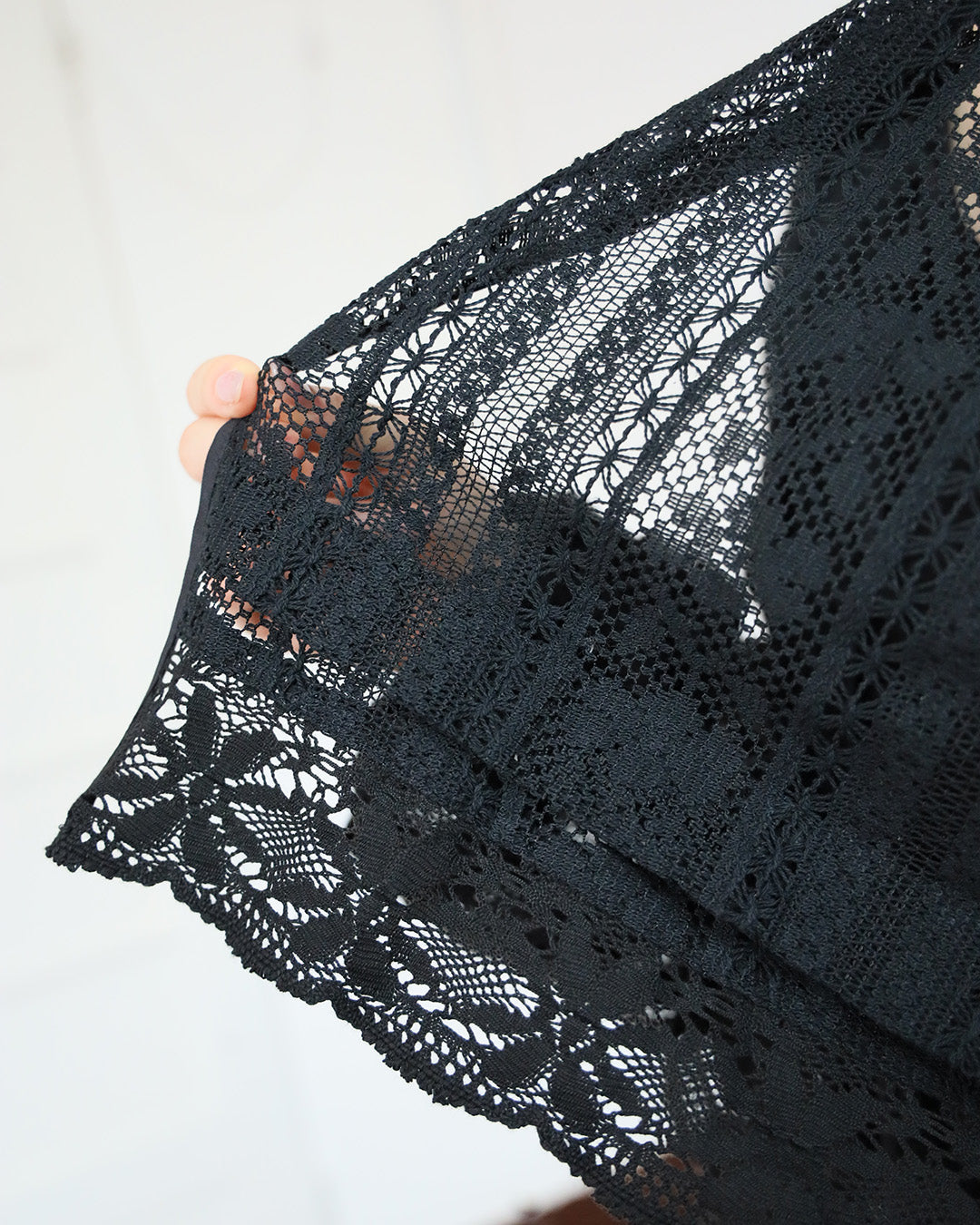 Lace Pintuck Details Outer (2 colors)