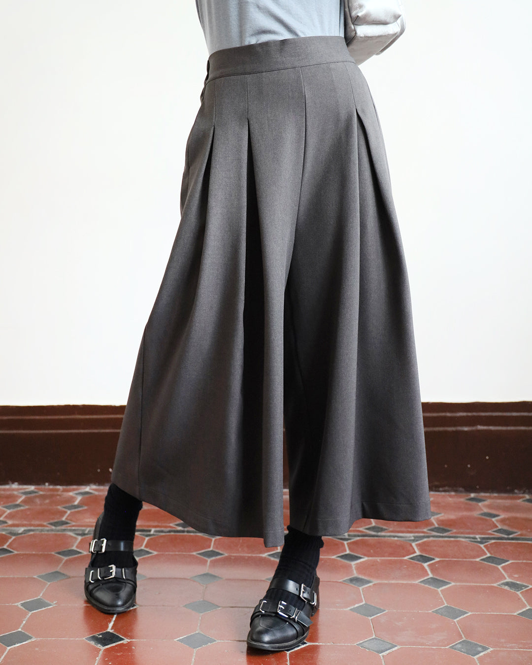 Front Pleated Crop Culottes (3 color)