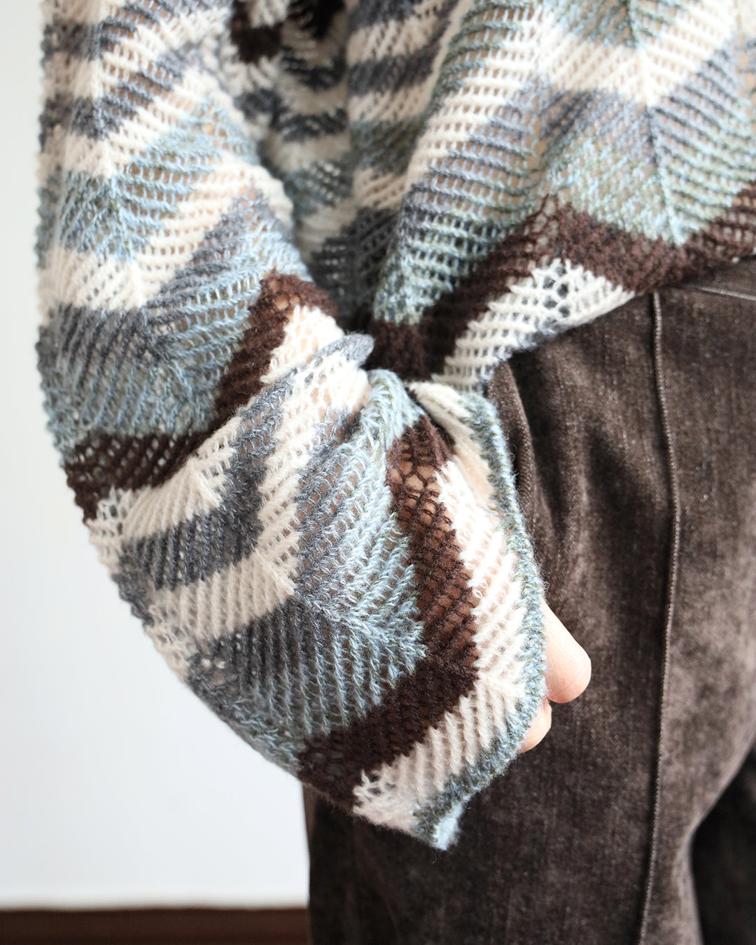 Wave Pattern Knit Top