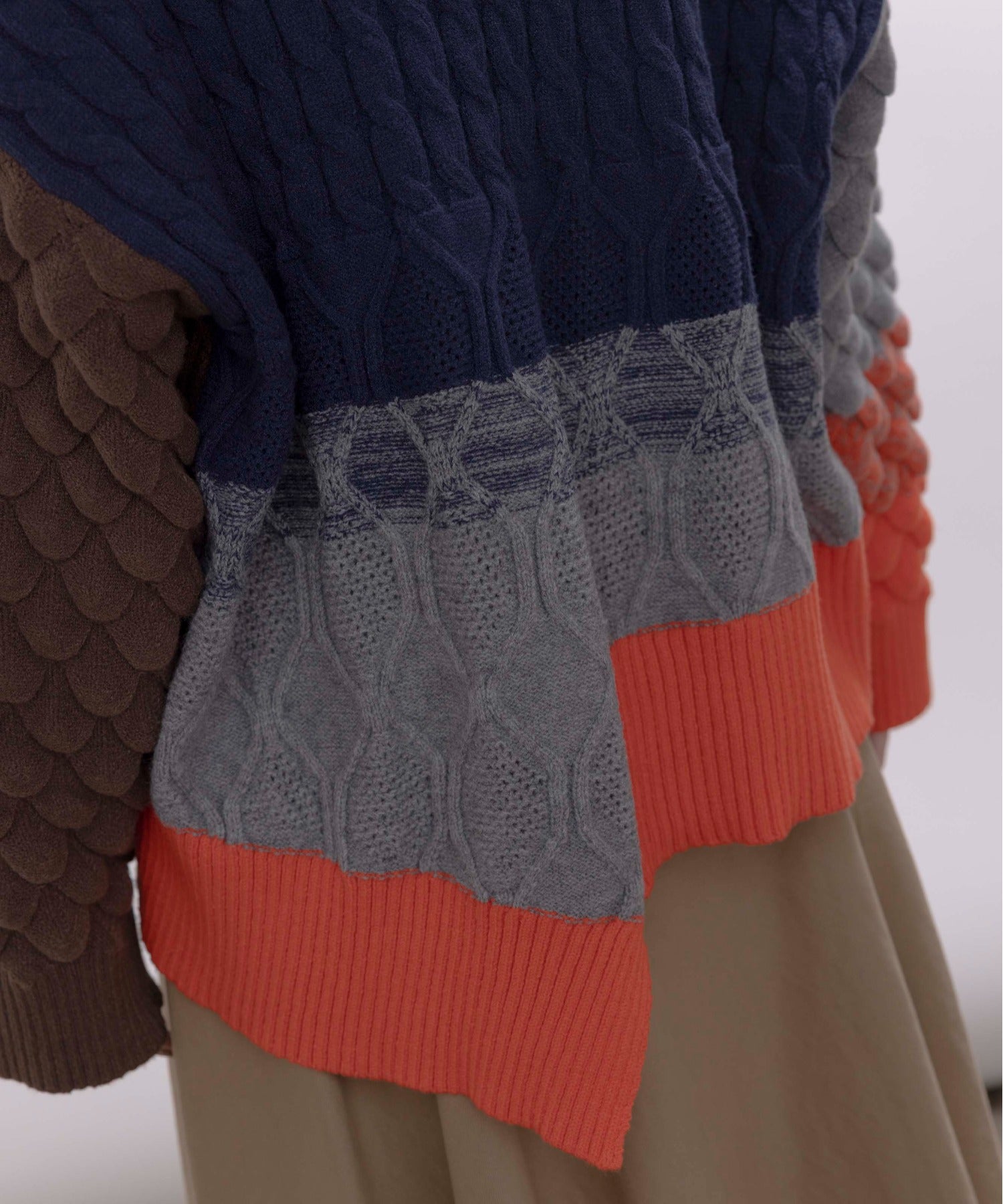 Cable Knit Zip Up Cardigan (2 color)