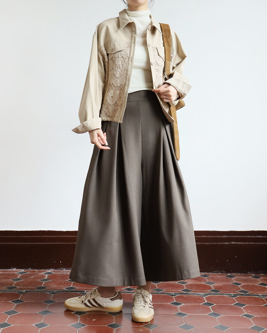 Mix Fabric Embroidery Jacket (2 color)