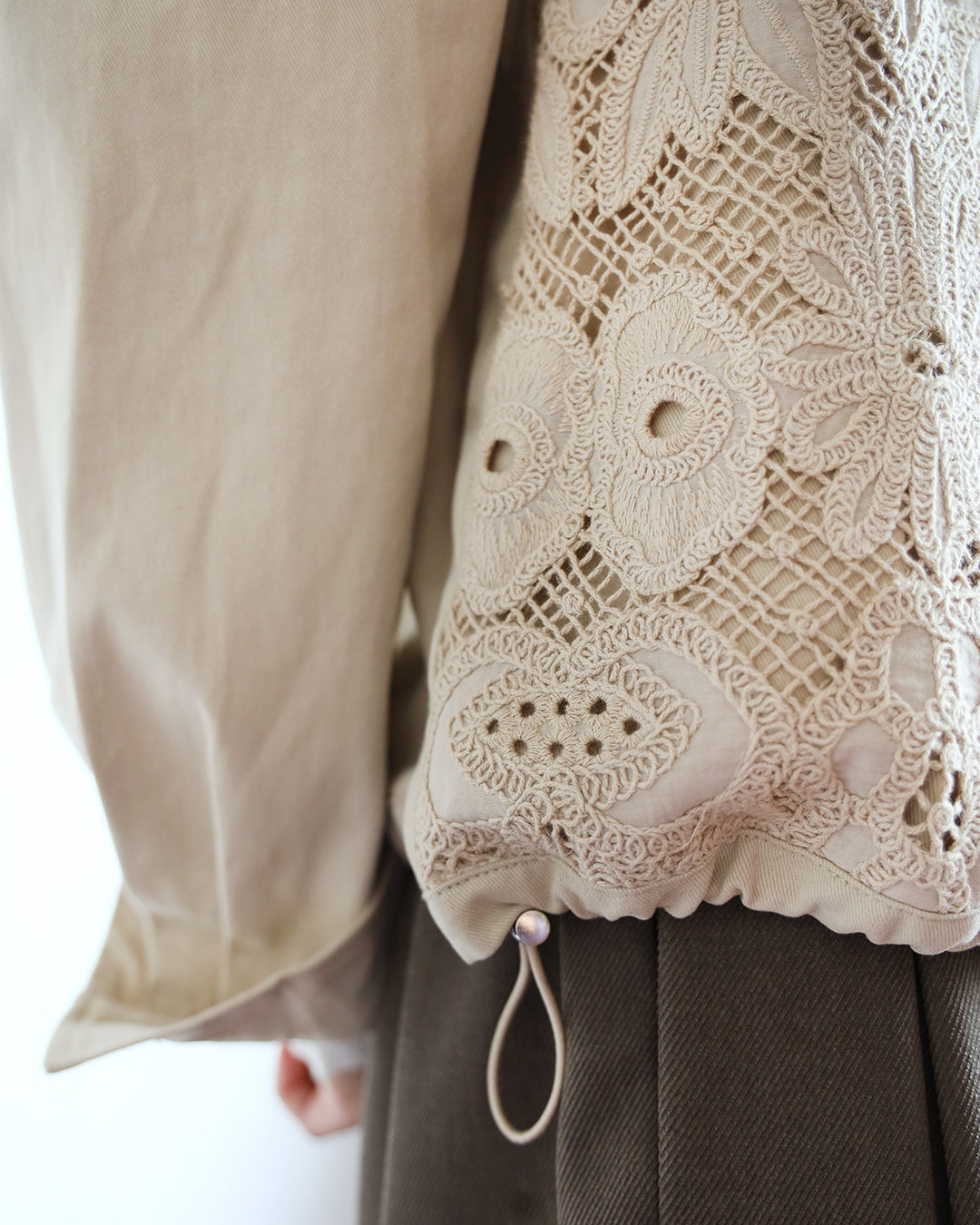 Mix Fabric Embroidery Jacket (2 color)