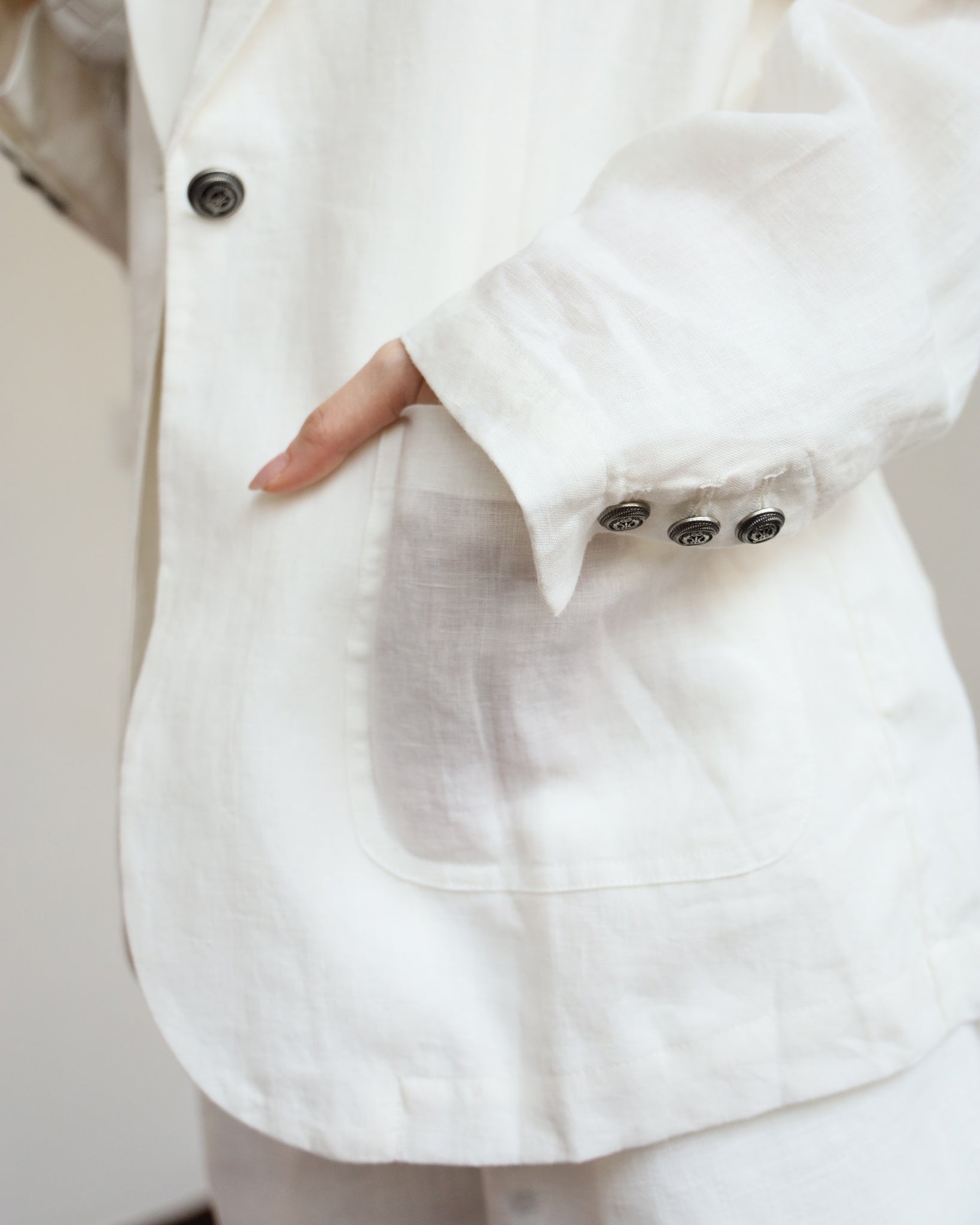 *Embroidery Logo Blazer (2 colors | Size M-L)