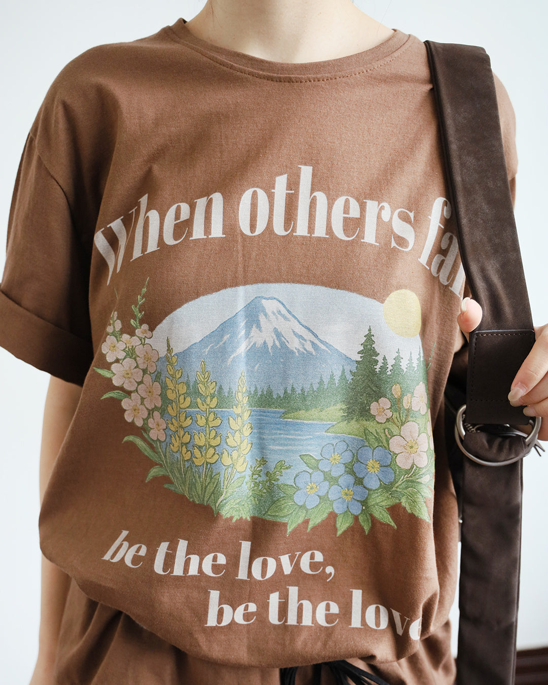 Landscape Printed Tee (2 color)