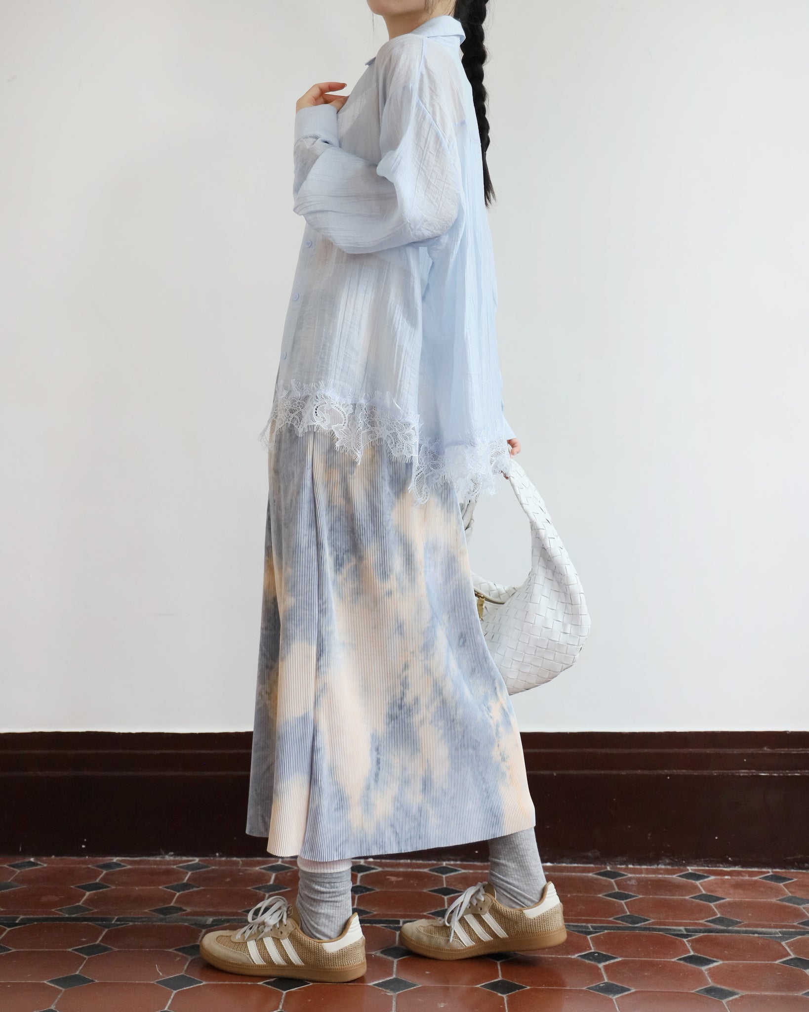 Lace Hem Shirt (2 colors)