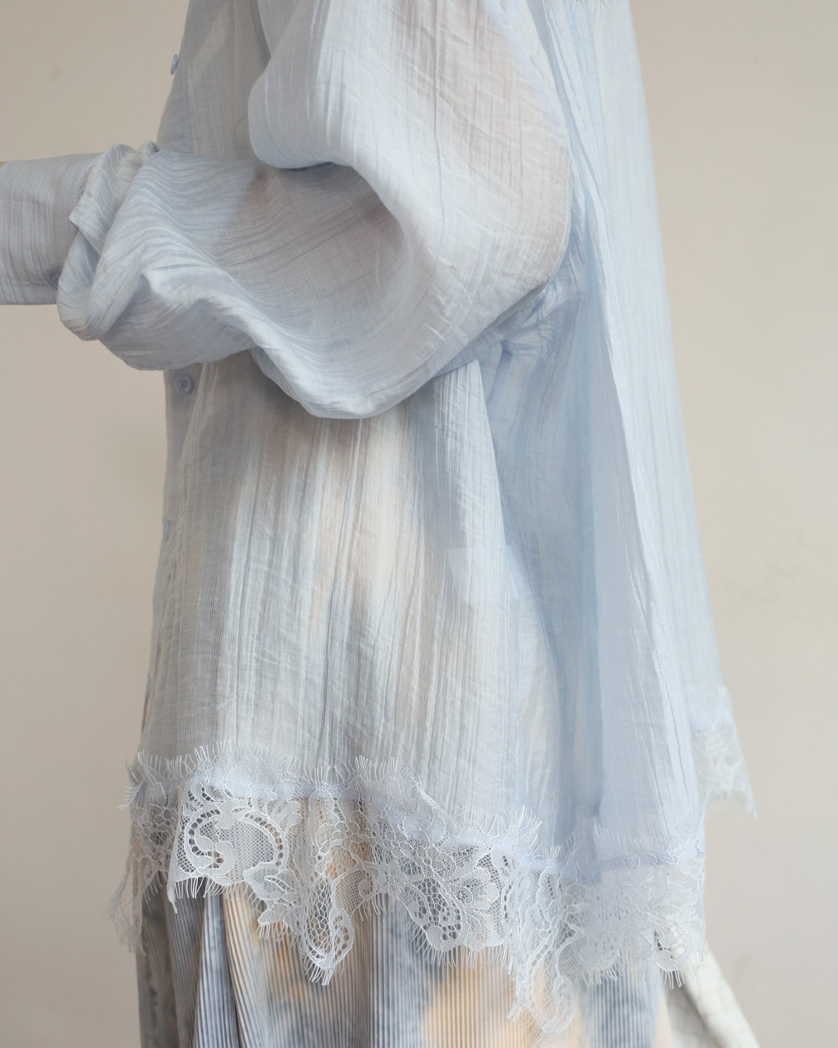 Lace Hem Shirt (2 colors)