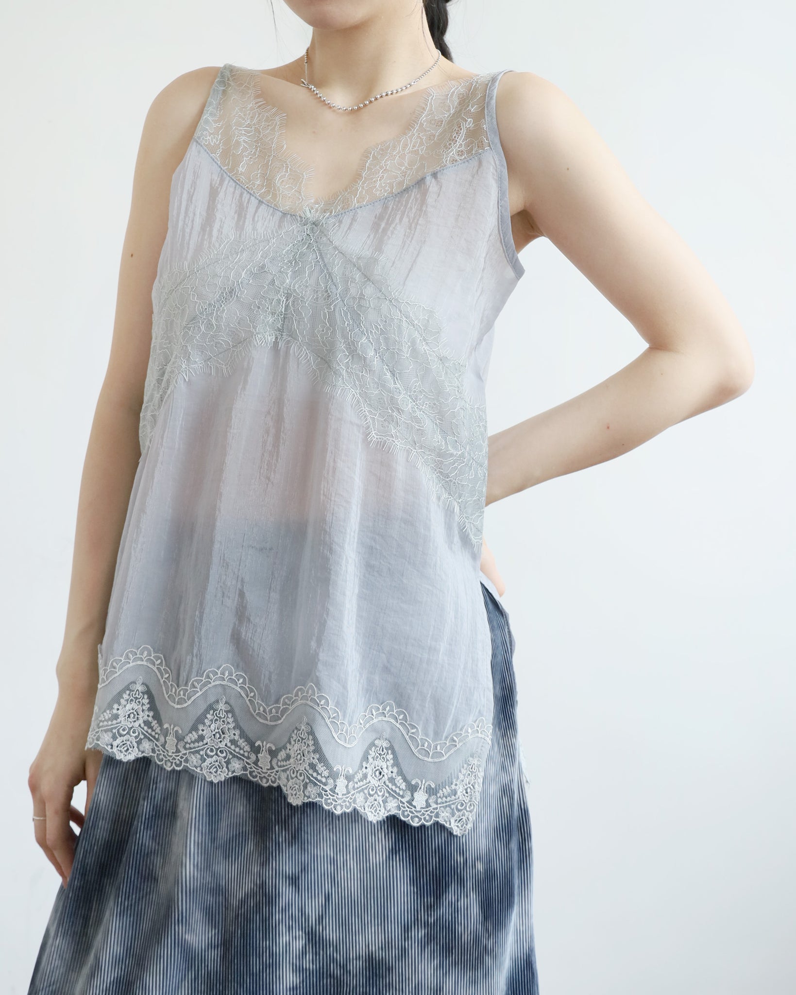Lace Trimmed Vest (2 colors)