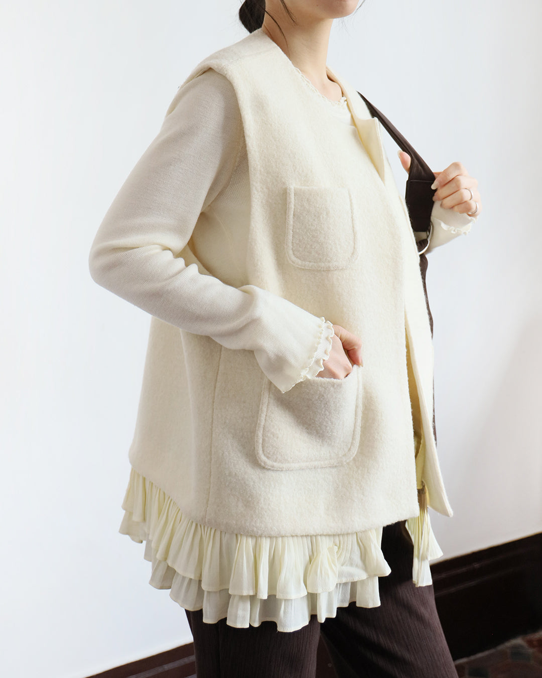 Ruffle Hem Wool Vest (3 color)
