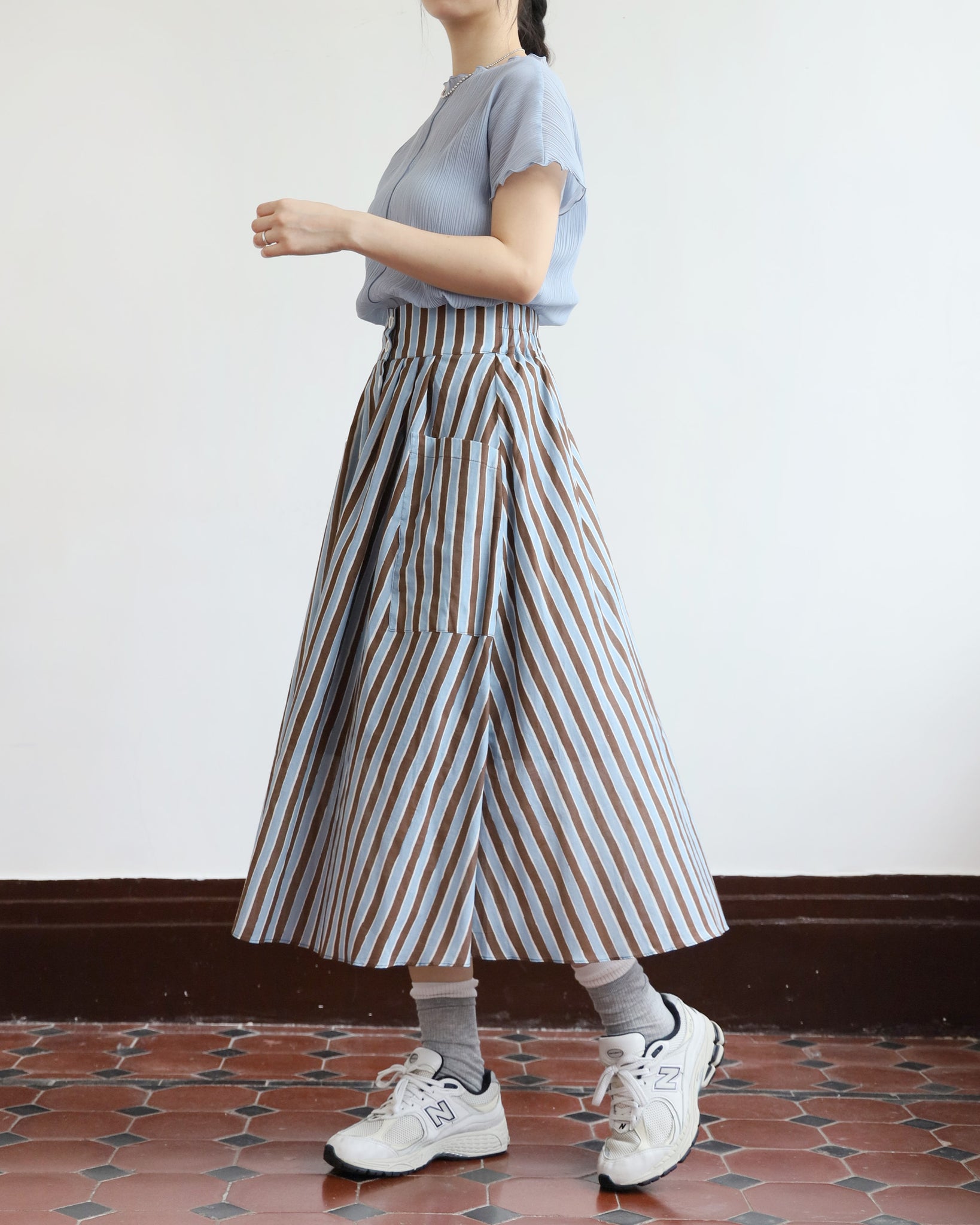 Ruffle Trim Crinkle Top (4 colors)