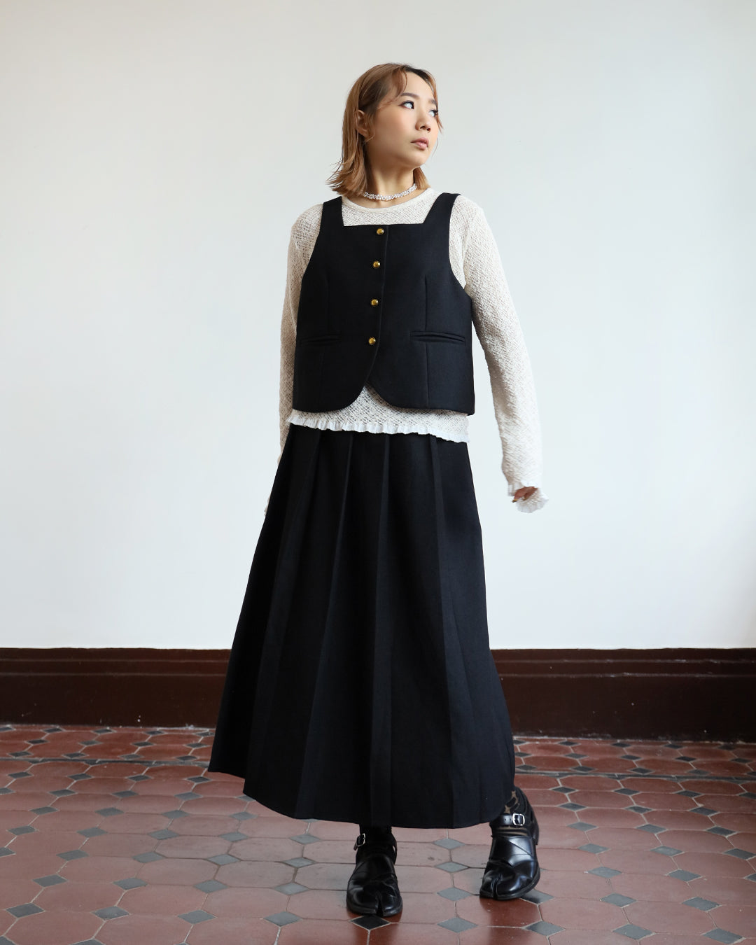 Square Collar Vest + Pleated Skirt (Set) (2 color)