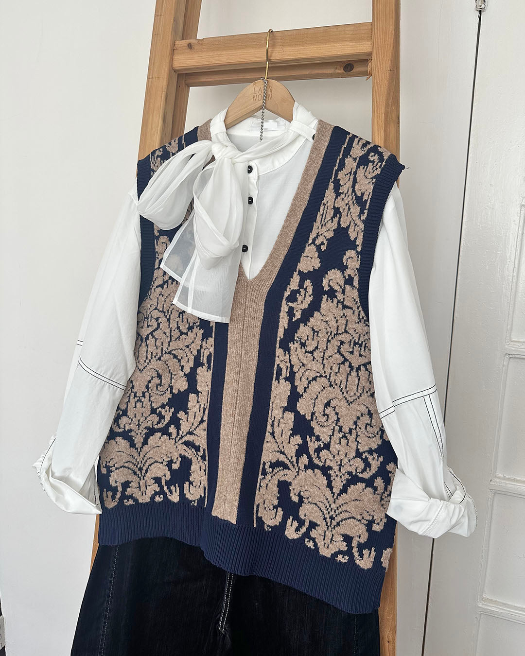Jacquard Knitted Vest (2 Color)