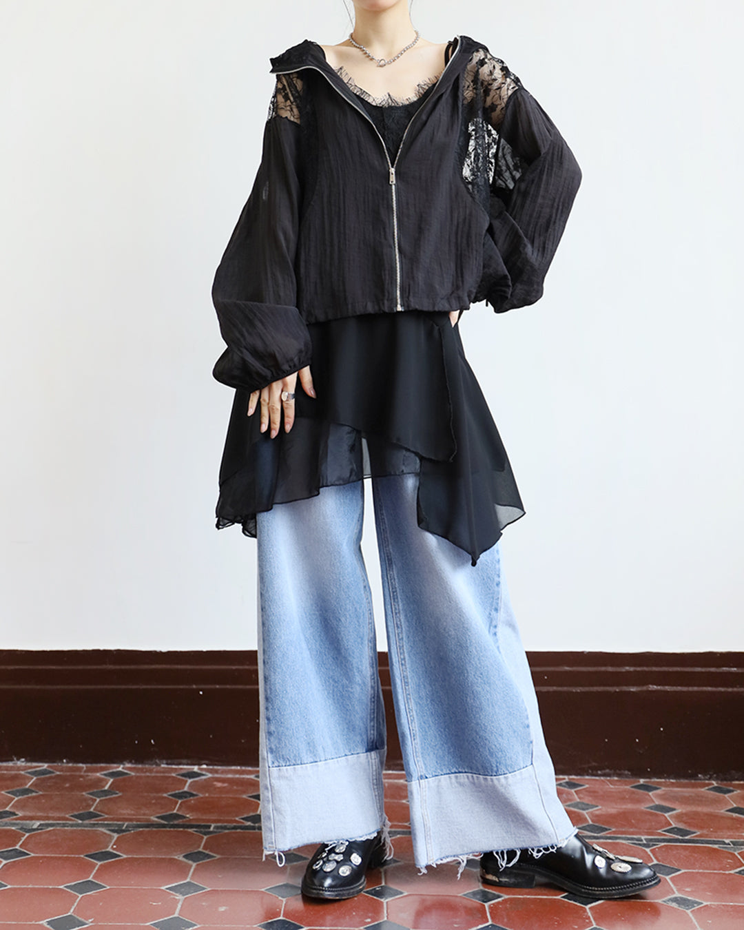 Wide Leg Patch Jeans (Size S-XL)